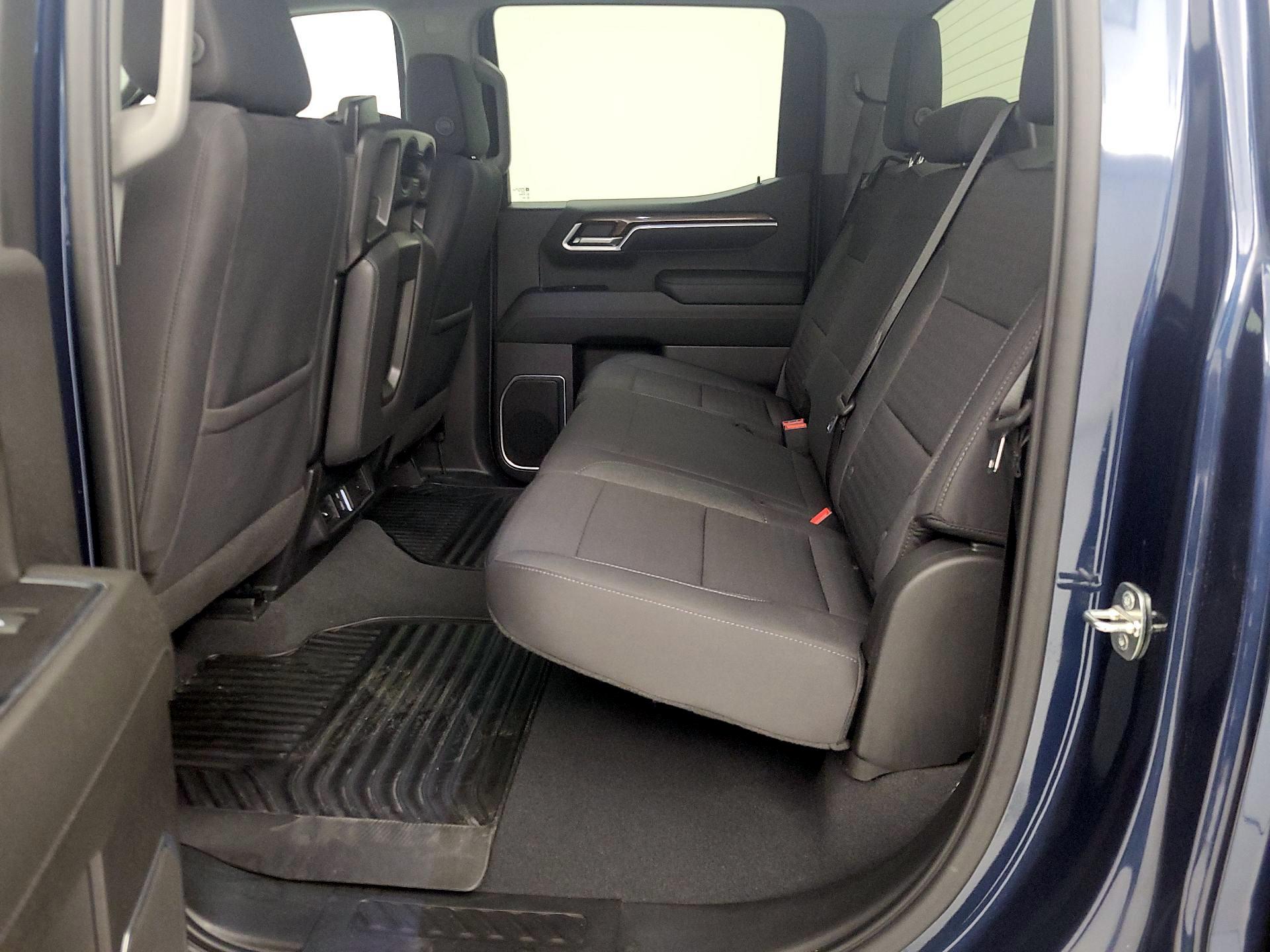 Thumbnail: 2022 Chevrolet Silverado 1500 - 19