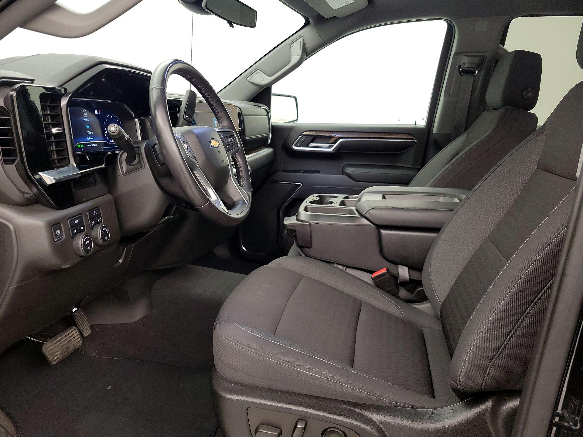 Thumbnail: 2022 Chevrolet Silverado 1500 - 11