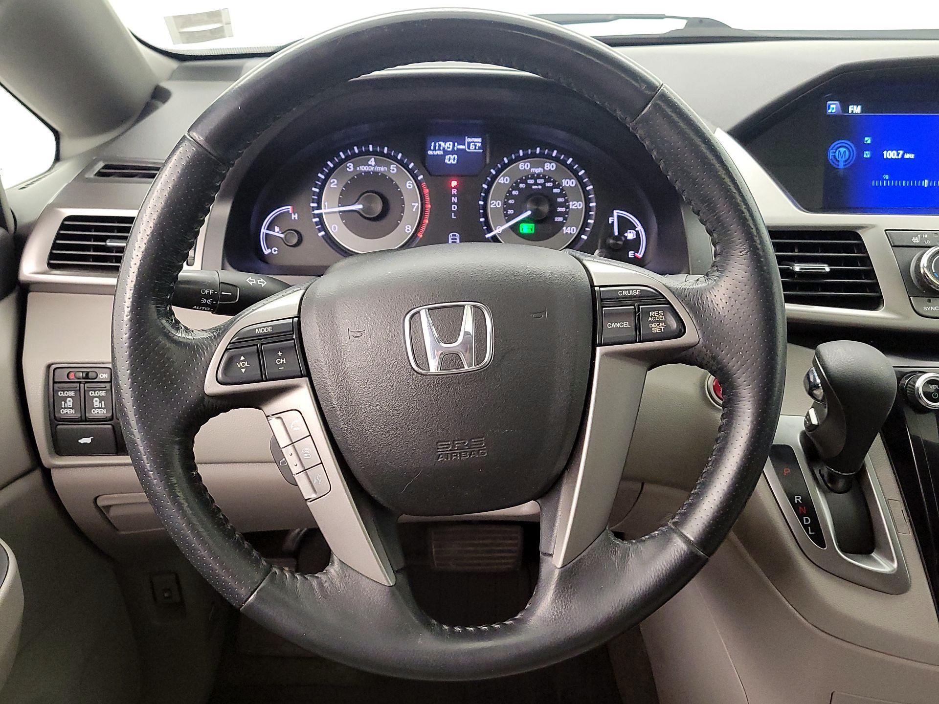 Thumbnail: 2016 Honda Odyssey - 10