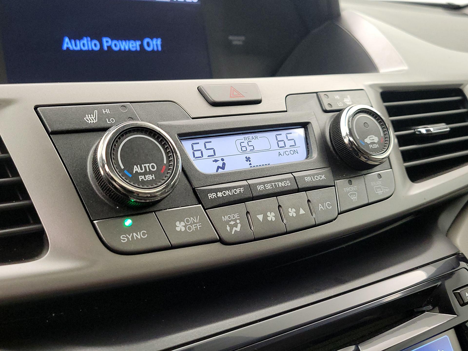 Thumbnail: 2016 Honda Odyssey - 16