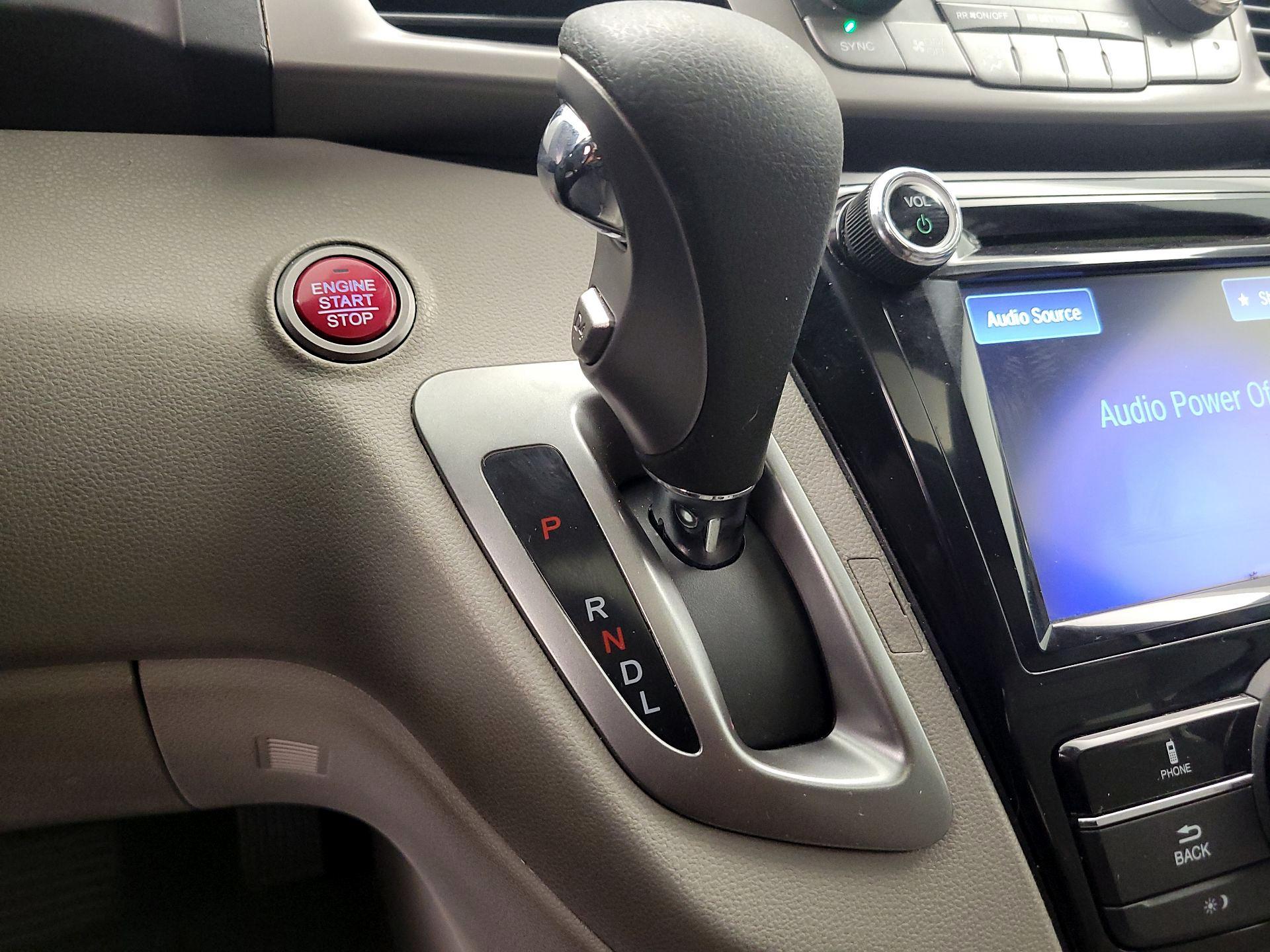 Thumbnail: 2016 Honda Odyssey - 17