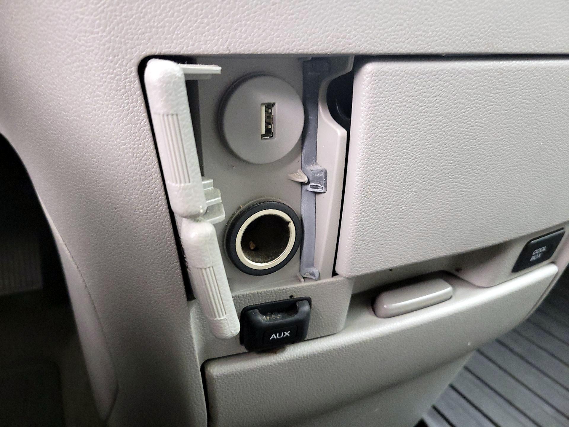 Thumbnail: 2016 Honda Odyssey - 18