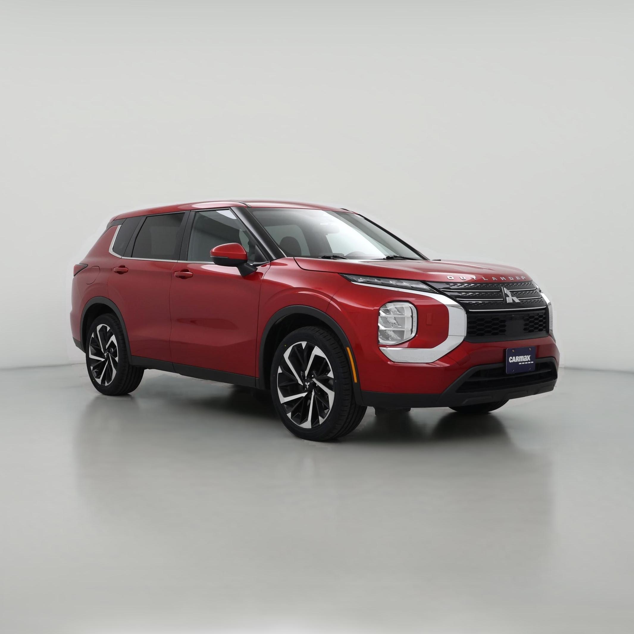 Thumbnail: 2022 Mitsubishi Outlander - 1