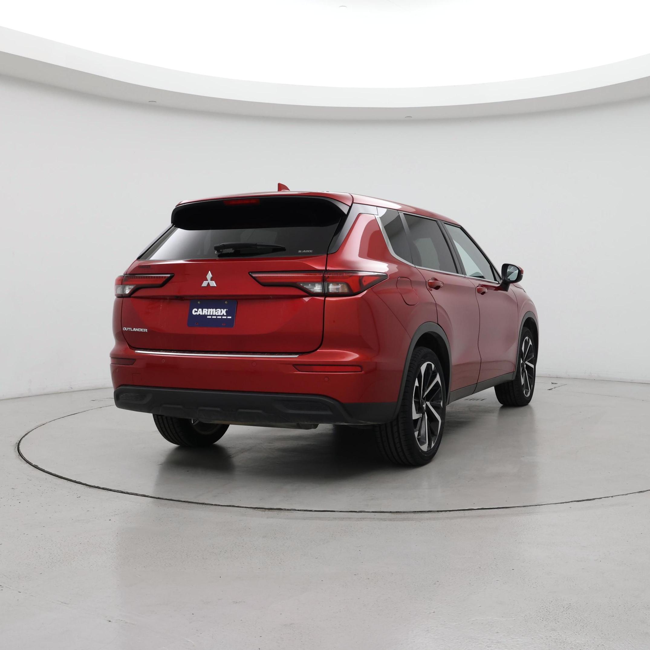 Thumbnail: 2022 Mitsubishi Outlander - 8