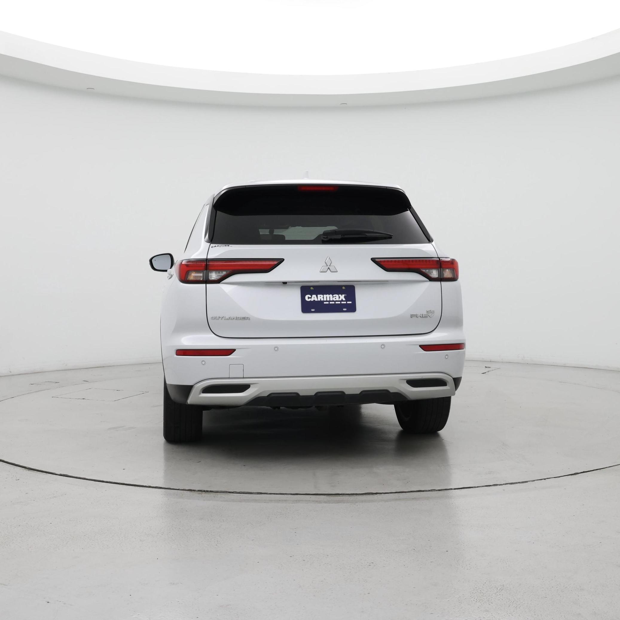 Thumbnail: 2023 Mitsubishi Outlander - 6