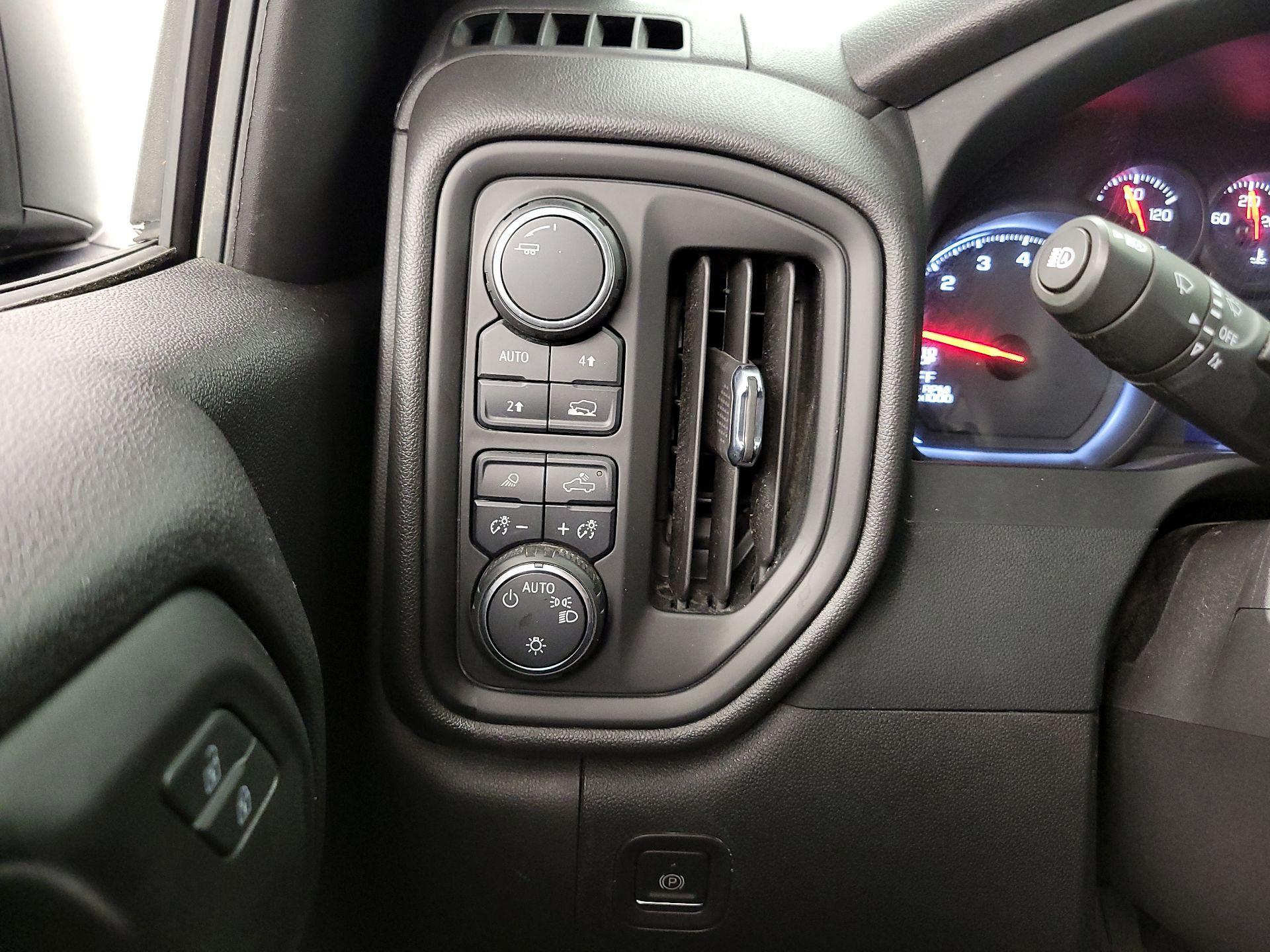 Thumbnail: 2023 Chevrolet Silverado 1500 - 13