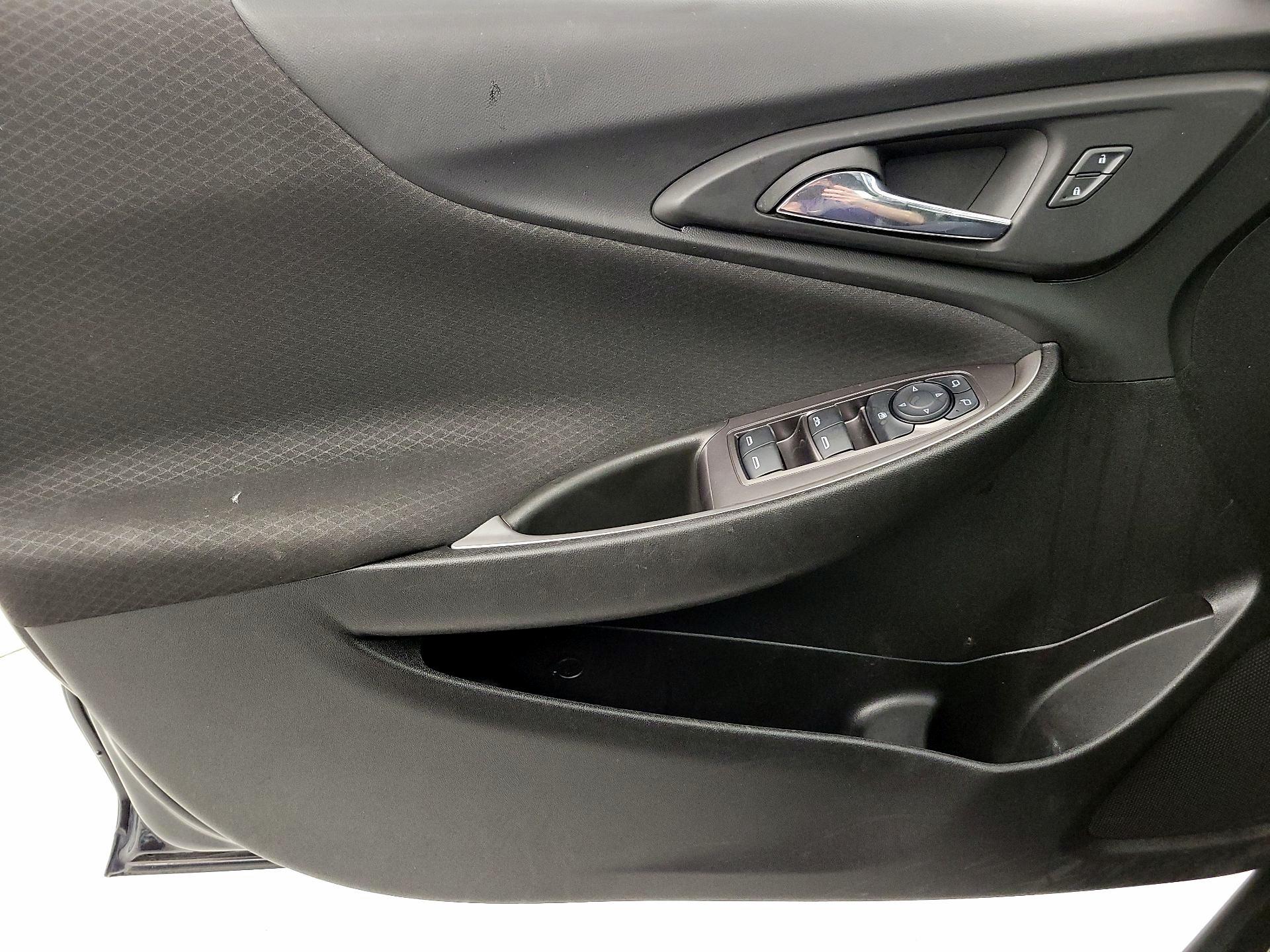Thumbnail: 2023 Chevrolet Malibu - 12