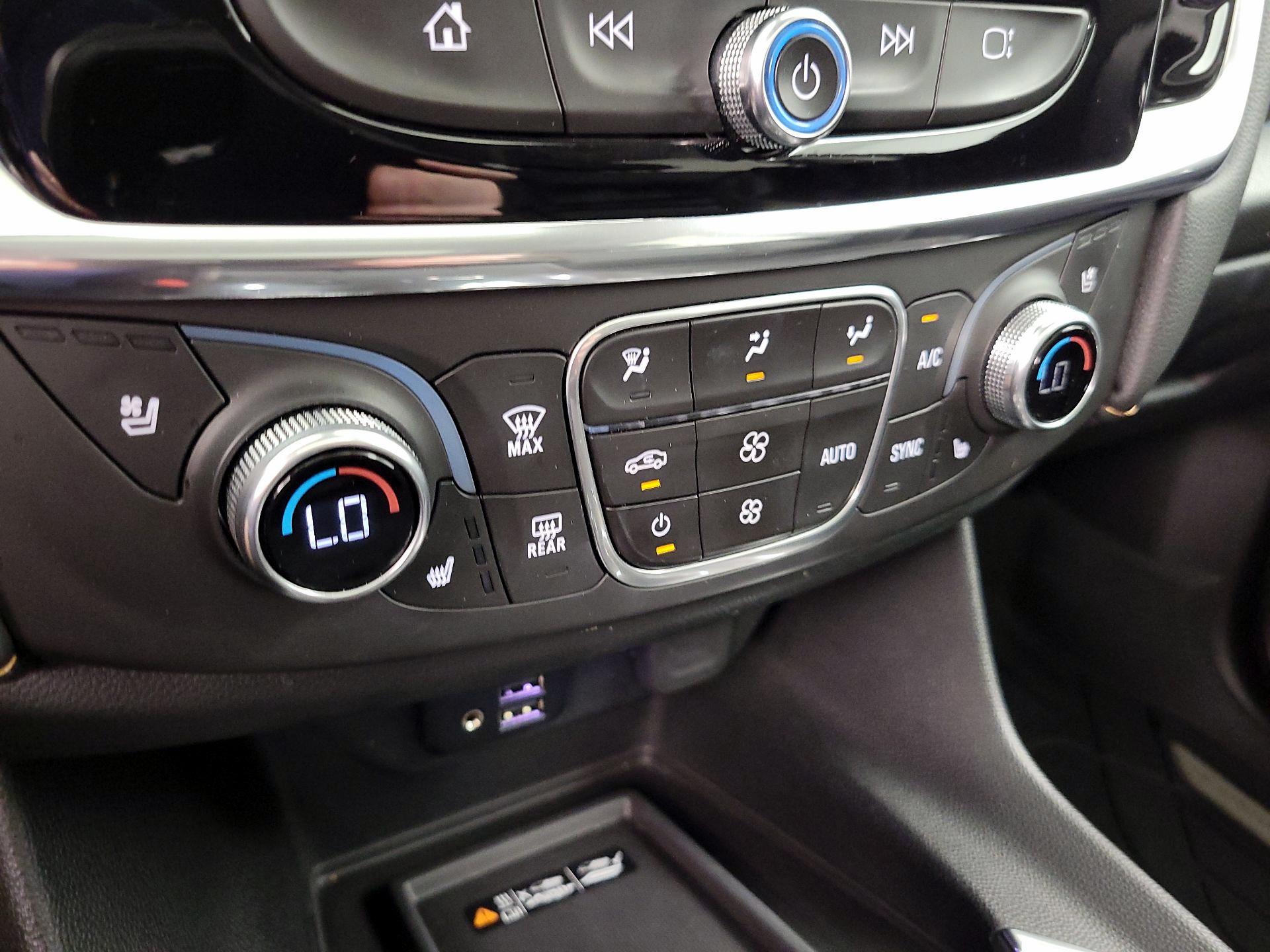 Thumbnail: 2020 Chevrolet Traverse - 16