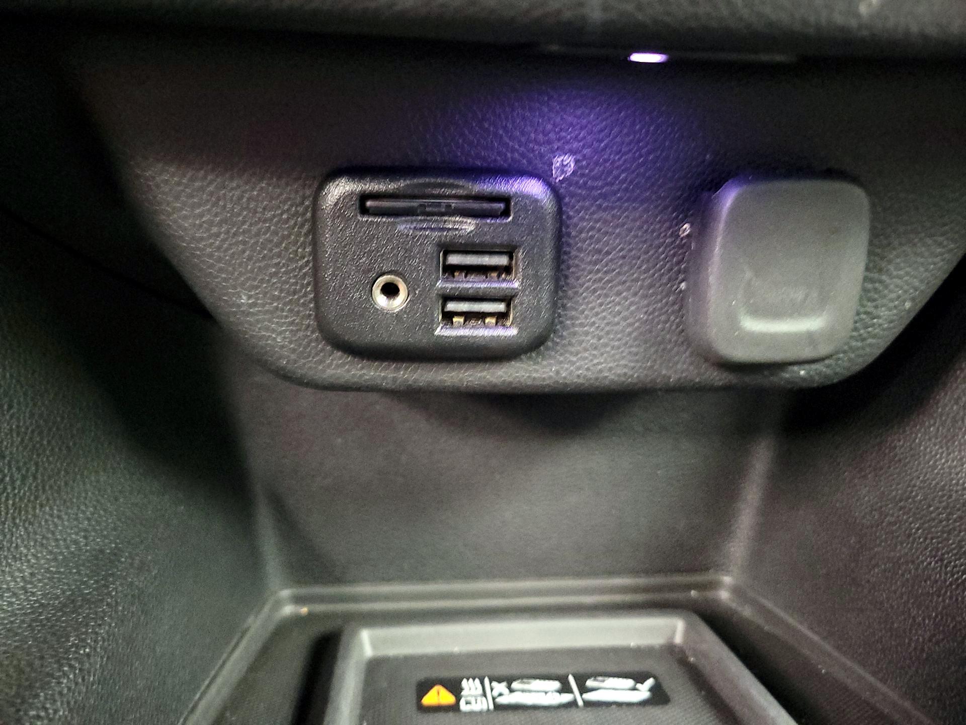 Thumbnail: 2020 Chevrolet Traverse - 18