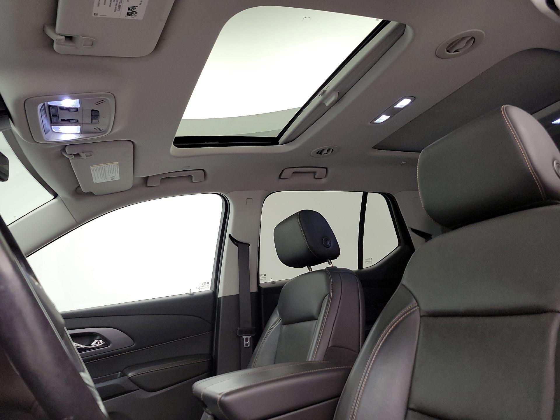 Thumbnail: 2020 Chevrolet Traverse - 19