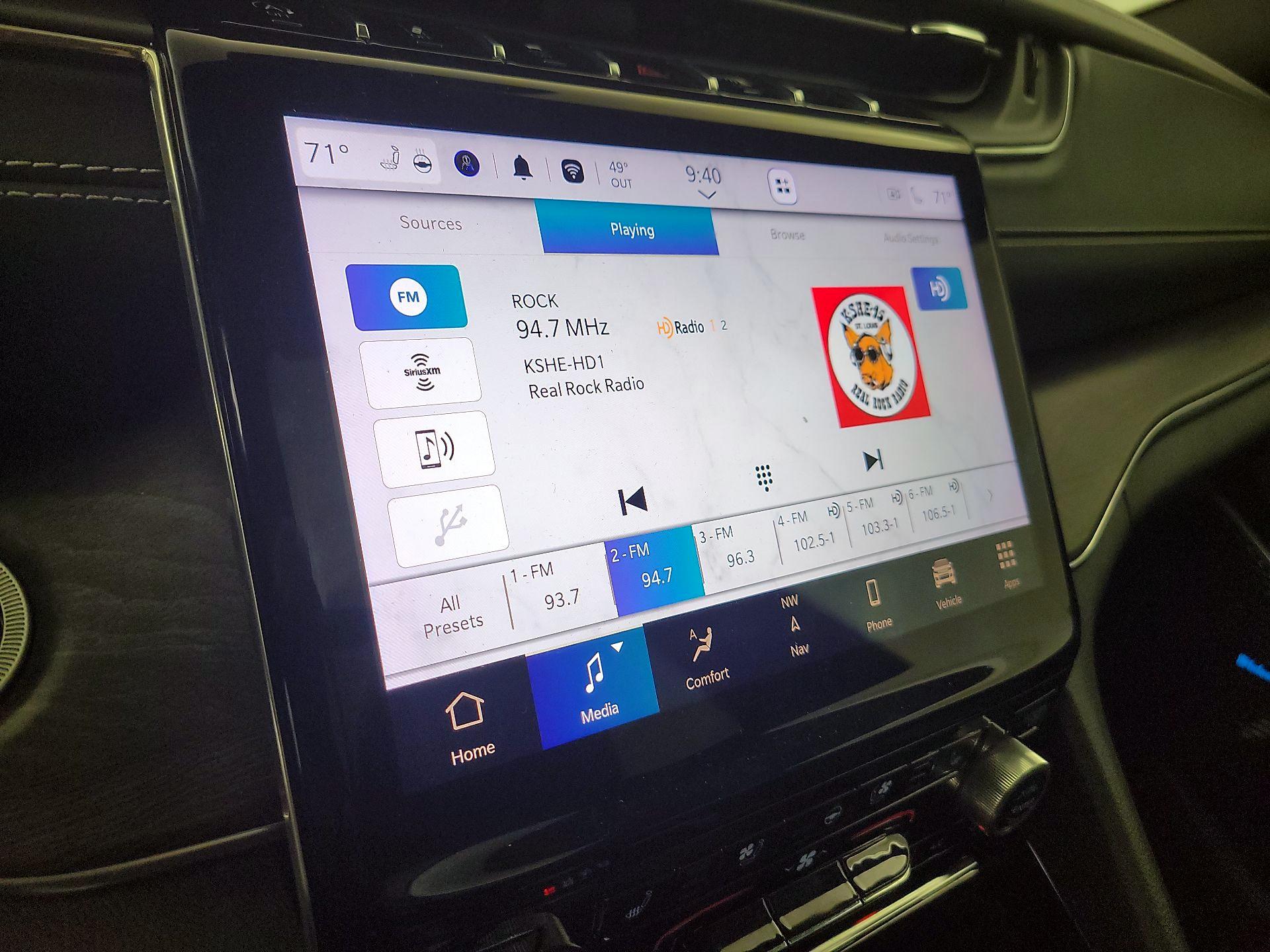 Thumbnail: 2021 Jeep Grand Cherokee L - 16