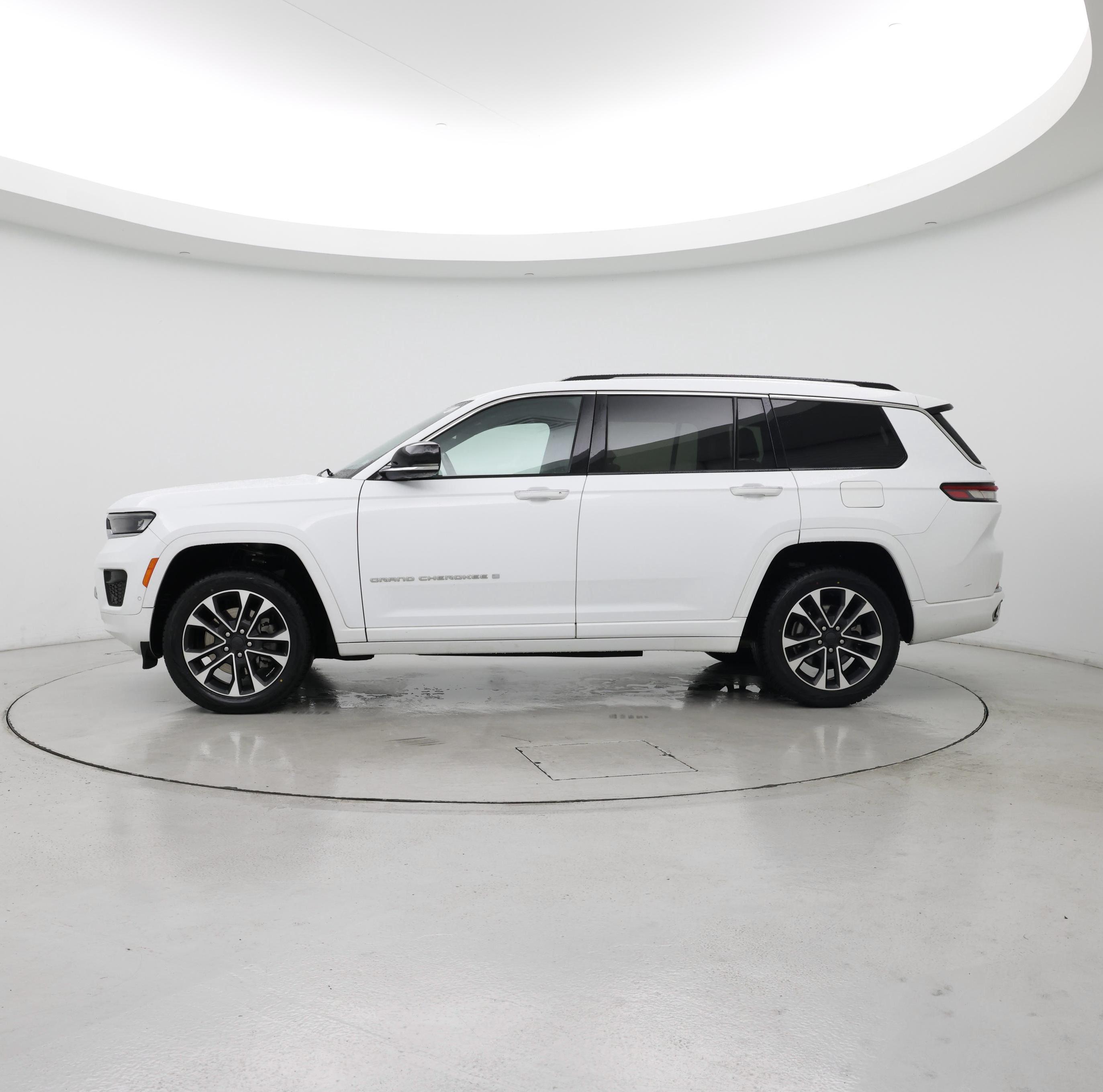 Thumbnail: 2021 Jeep Grand Cherokee L - 3