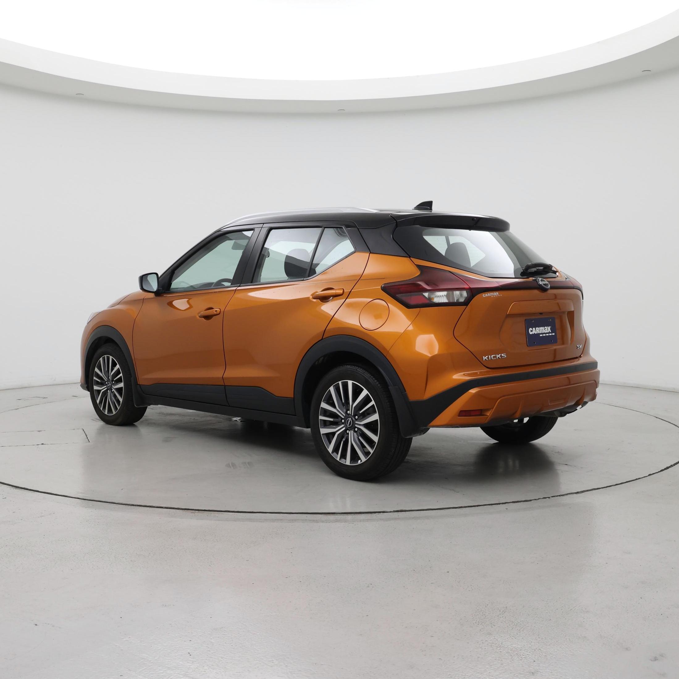 Thumbnail: 2022 Nissan Kicks - 2
