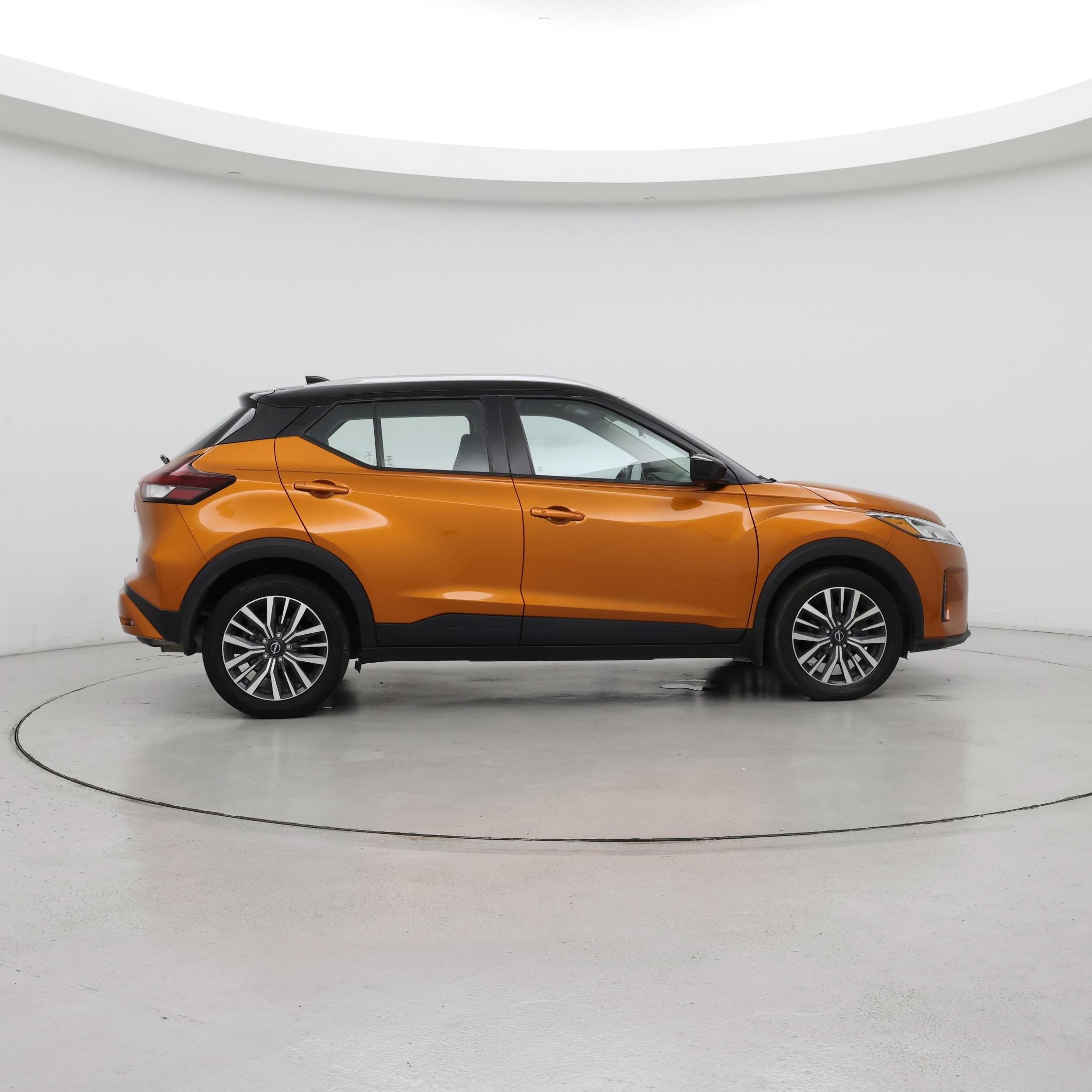 Thumbnail: 2022 Nissan Kicks - 7