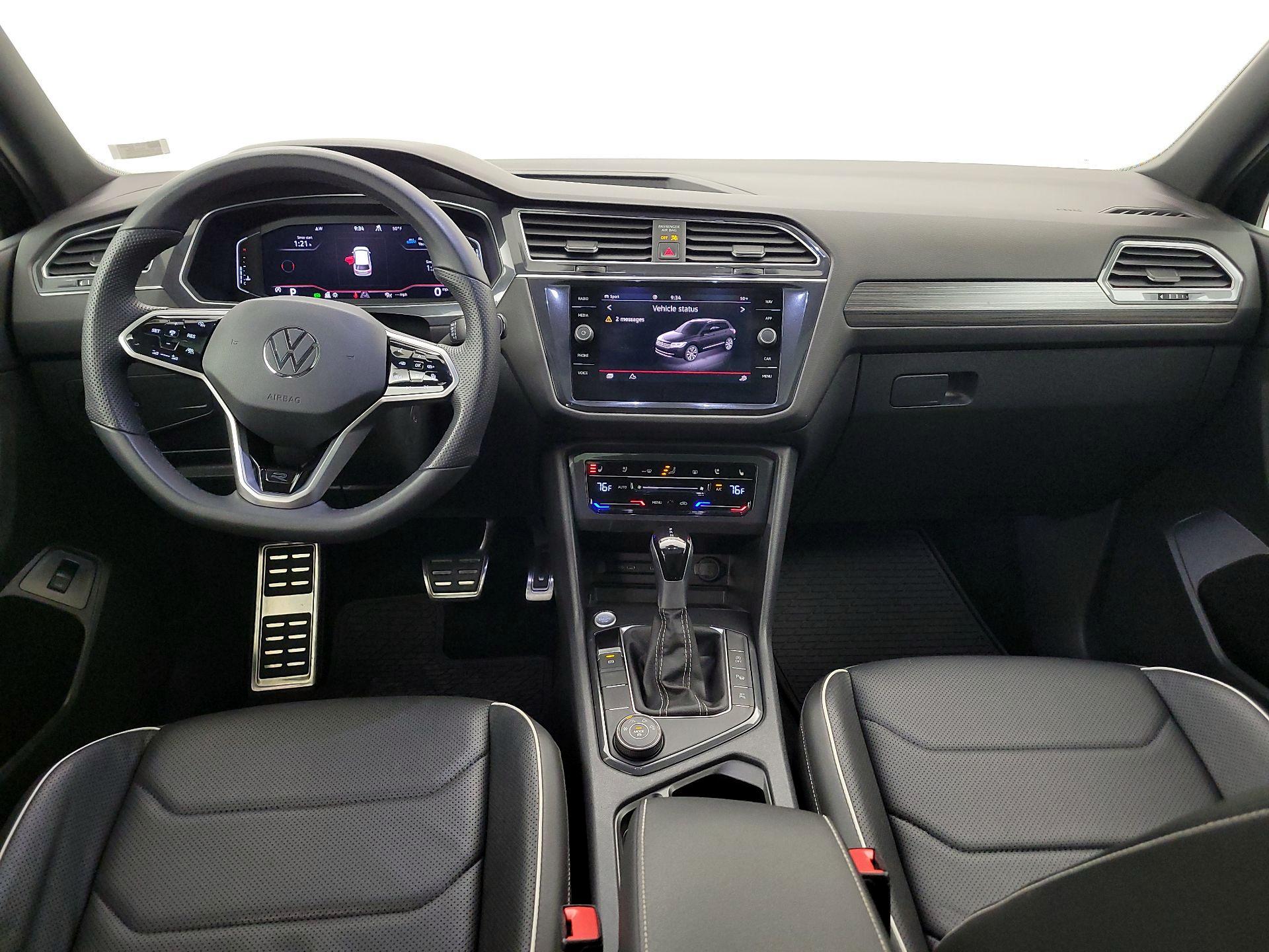 Thumbnail: 2022 Volkswagen Tiguan - 9