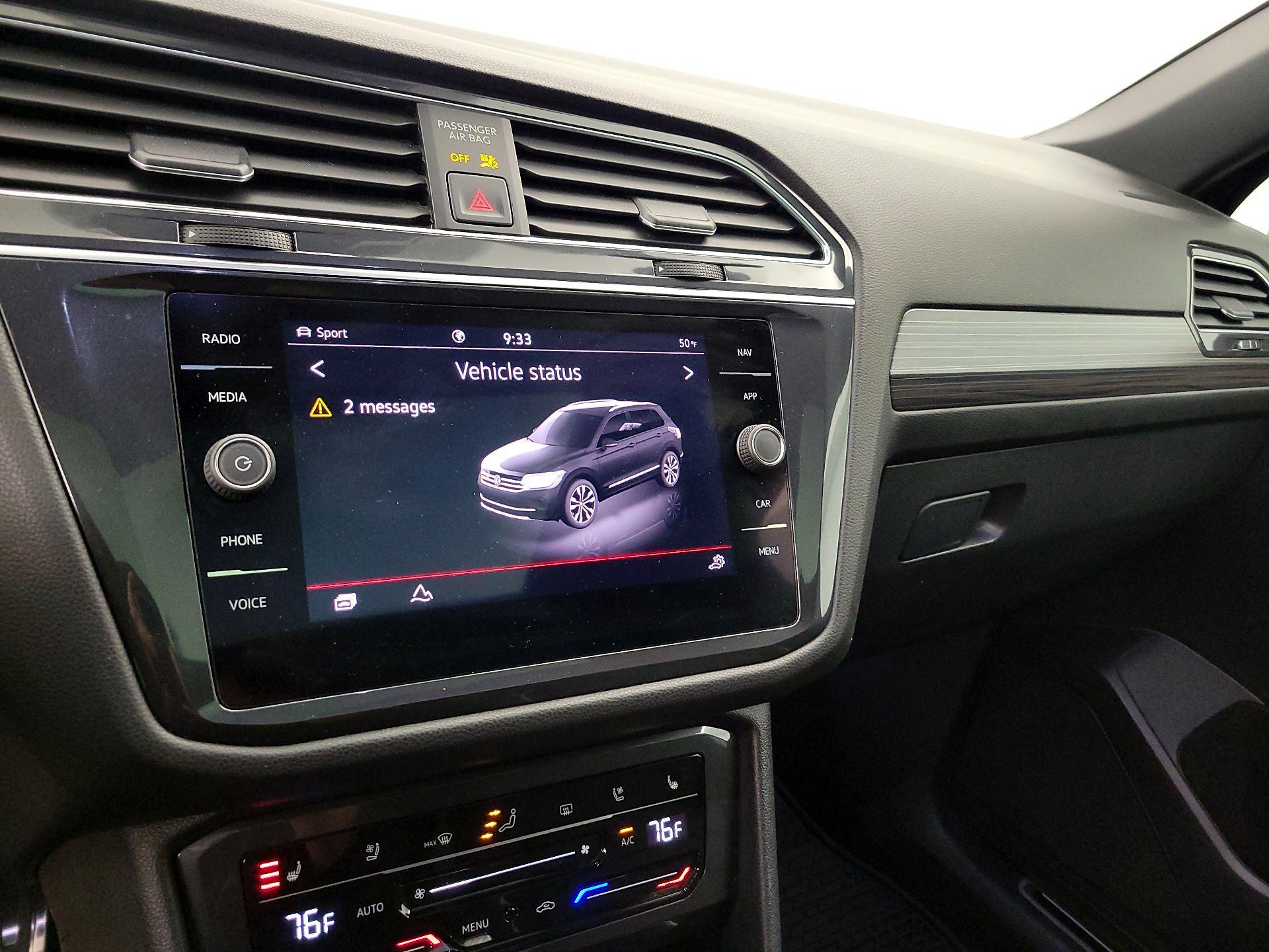 Thumbnail: 2022 Volkswagen Tiguan - 15