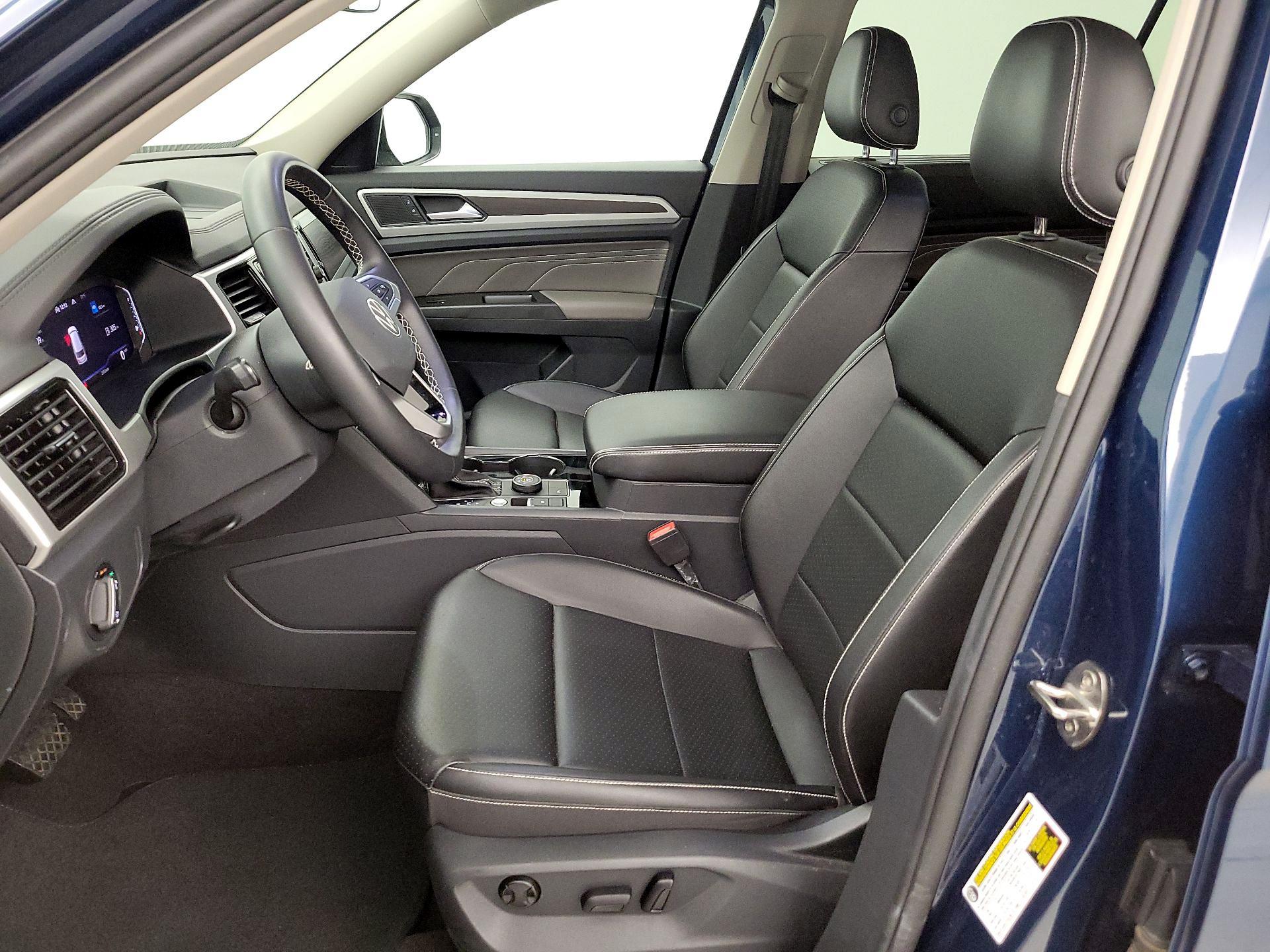 Thumbnail: 2023 Volkswagen Atlas - 11
