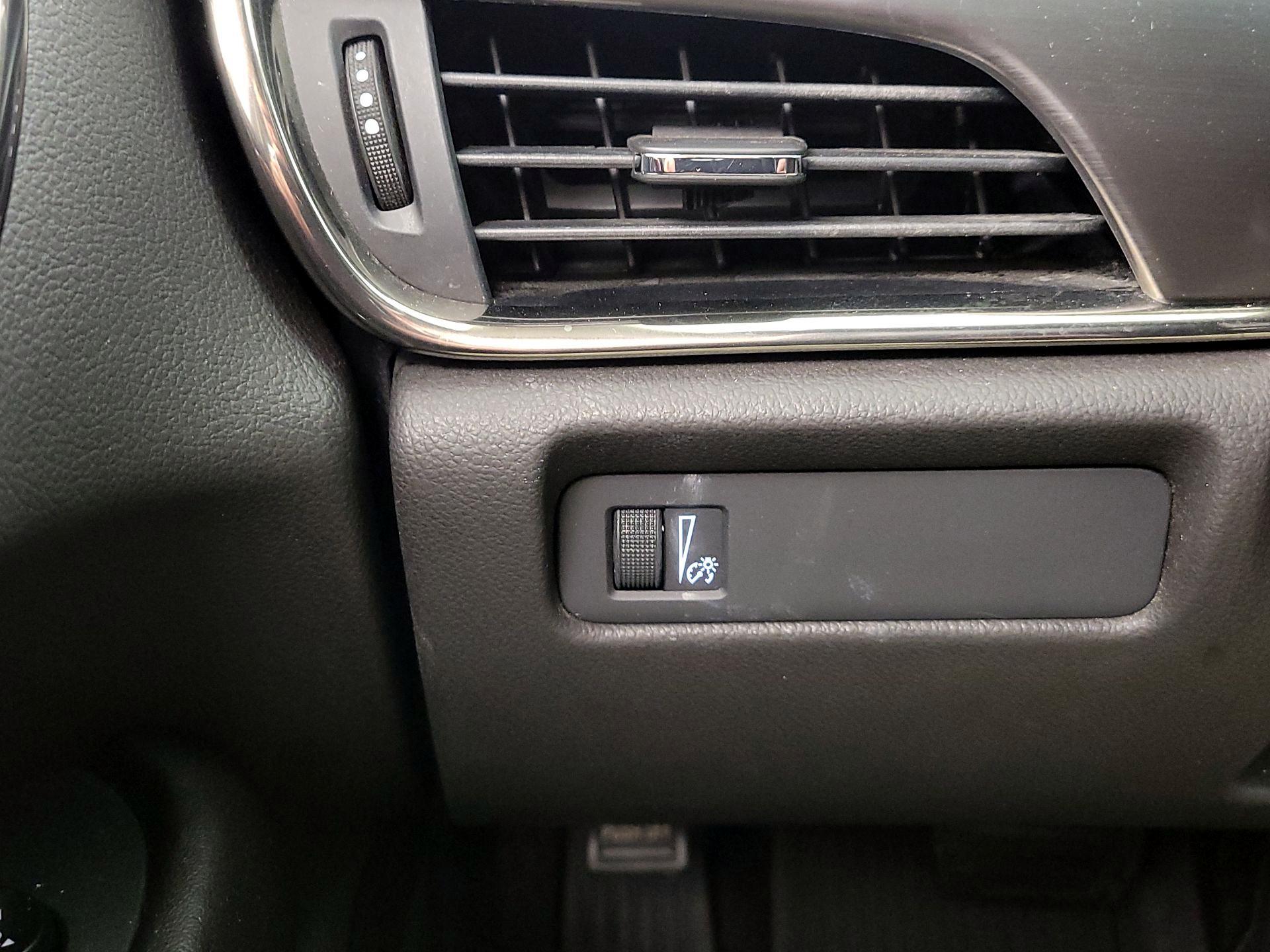 Thumbnail: 2015 Cadillac ATS - 13