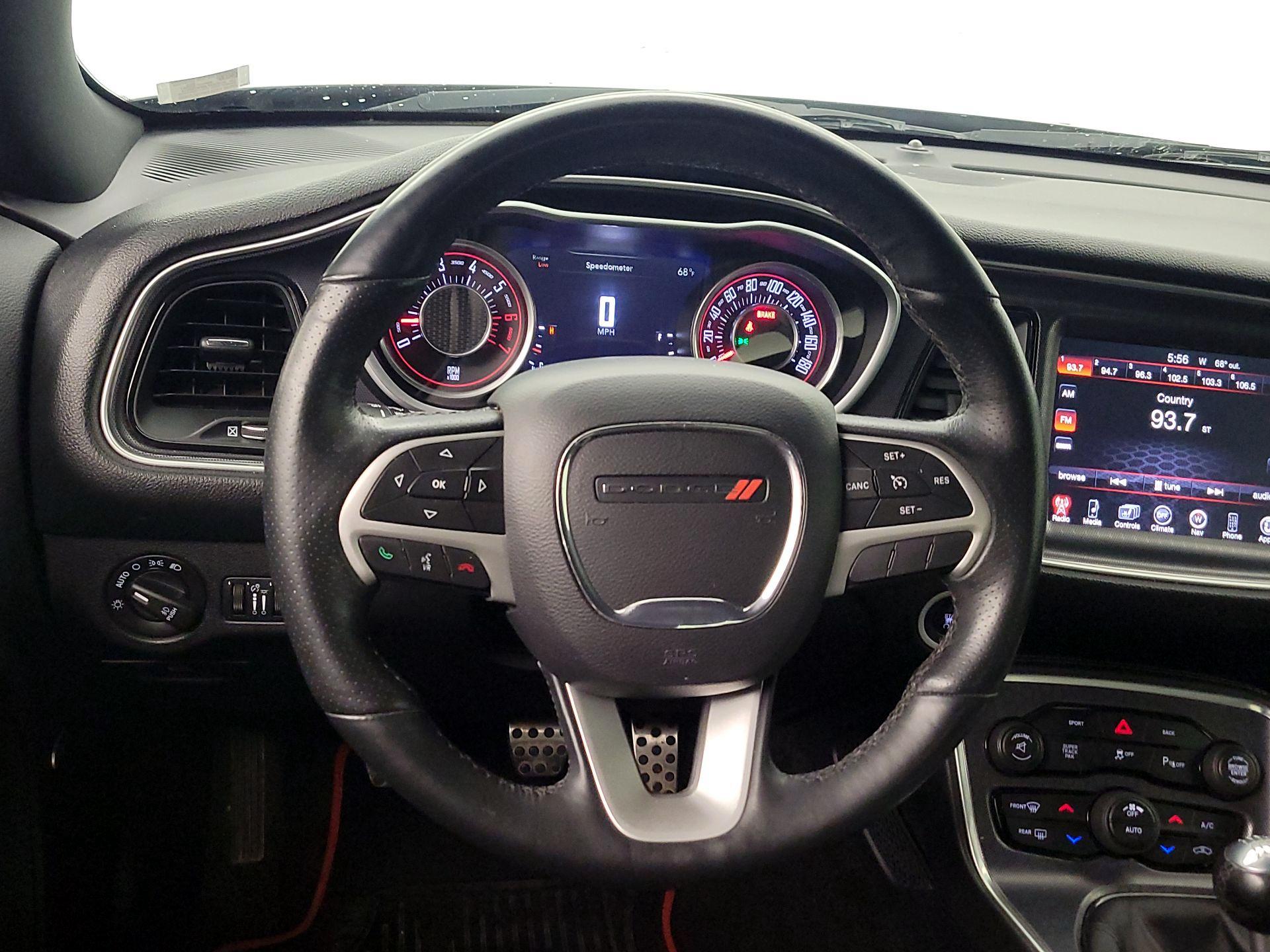 Thumbnail: 2015 Dodge Challenger - 10