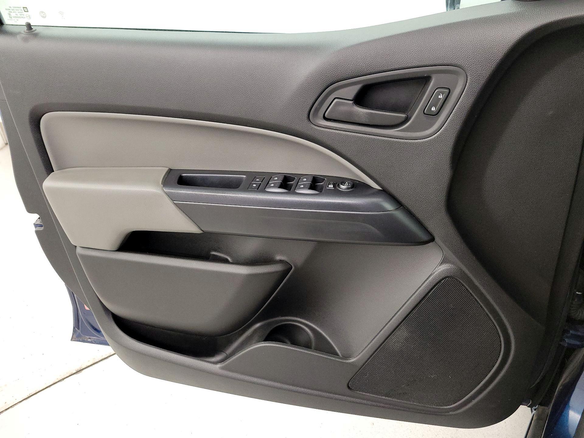 Thumbnail: 2020 Chevrolet Colorado - 12