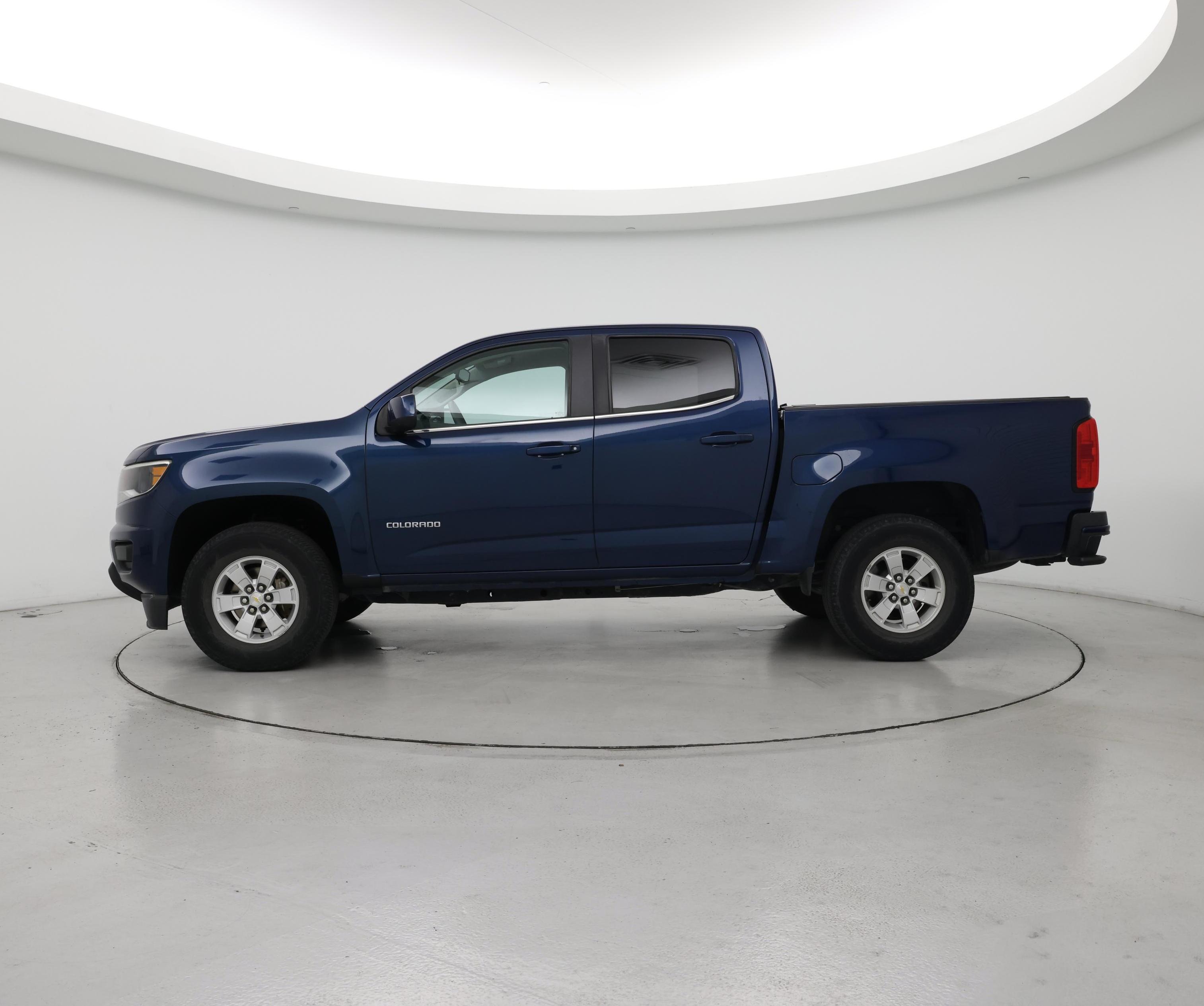 Thumbnail: 2020 Chevrolet Colorado - 3