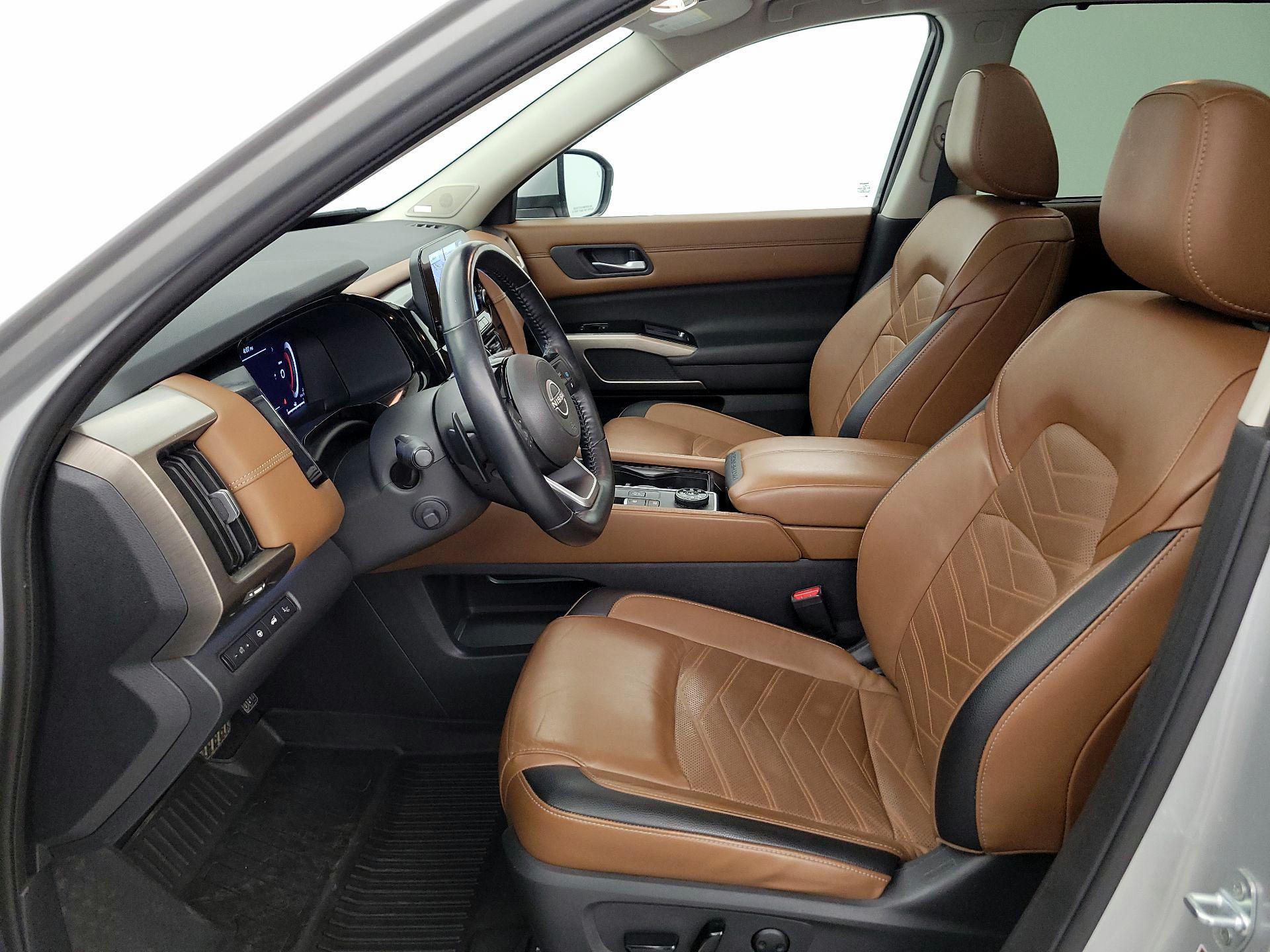 Thumbnail: 2023 Nissan Pathfinder - 11