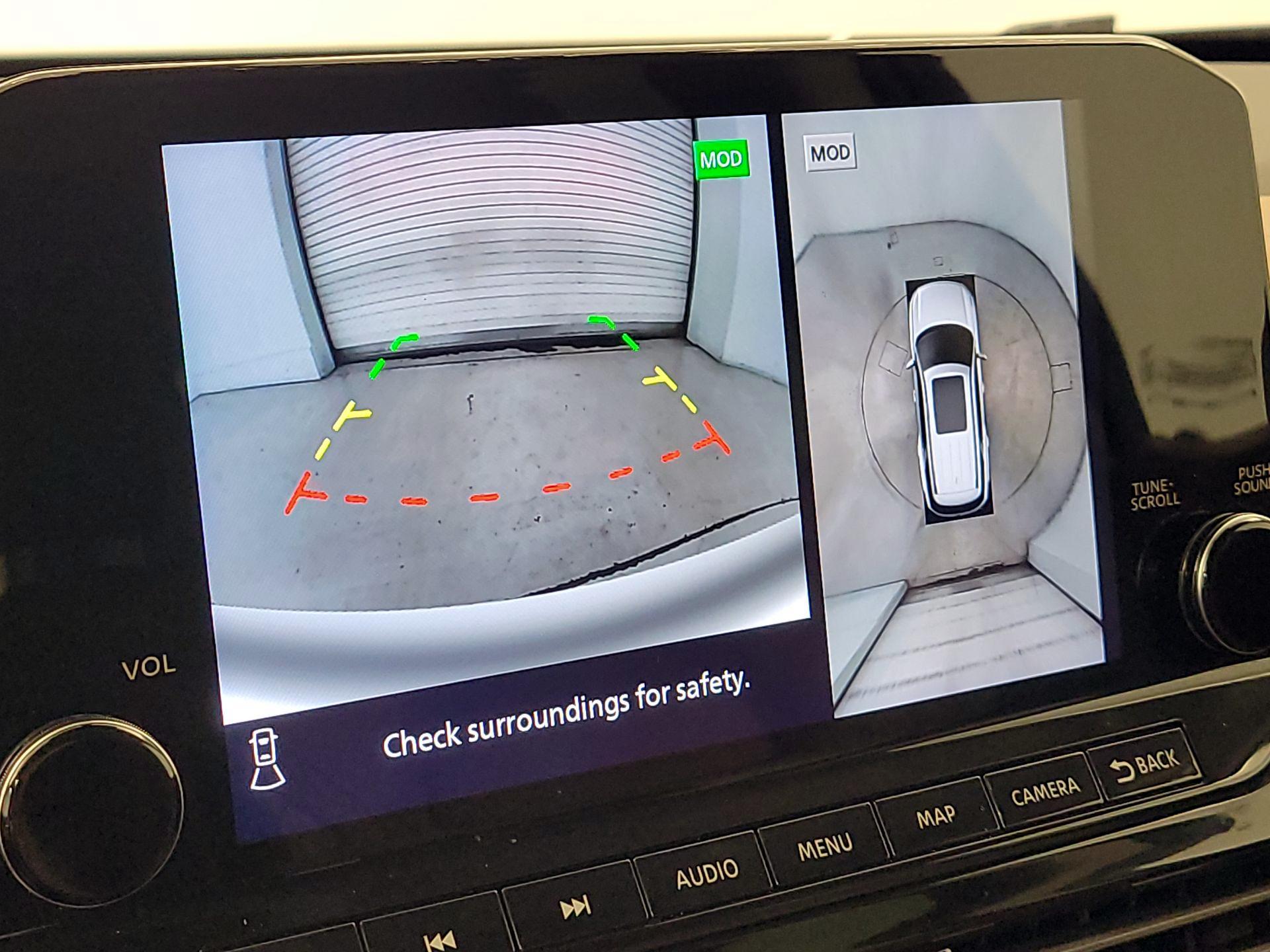 Thumbnail: 2023 Nissan Pathfinder - 15