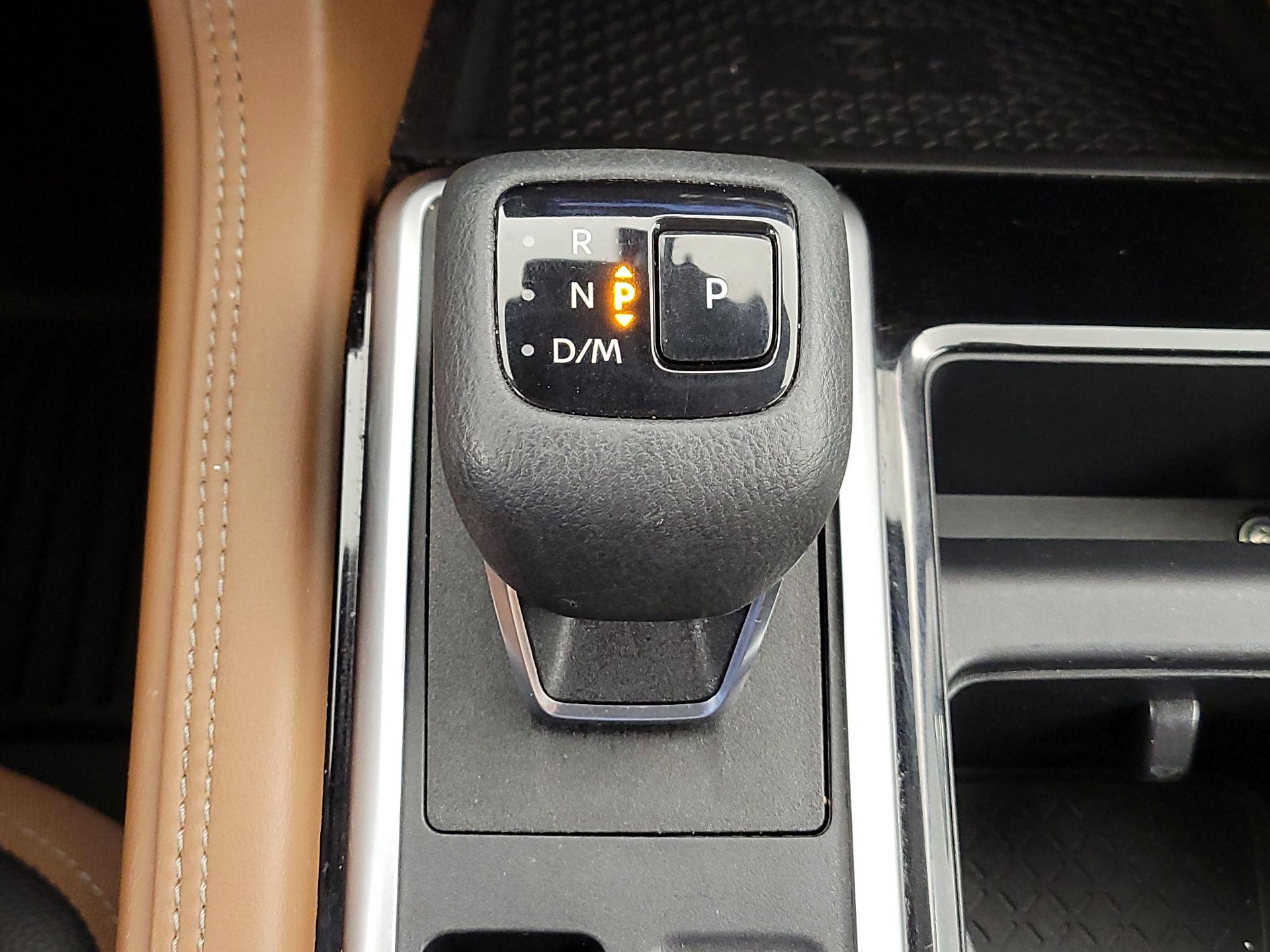 Thumbnail: 2023 Nissan Pathfinder - 18