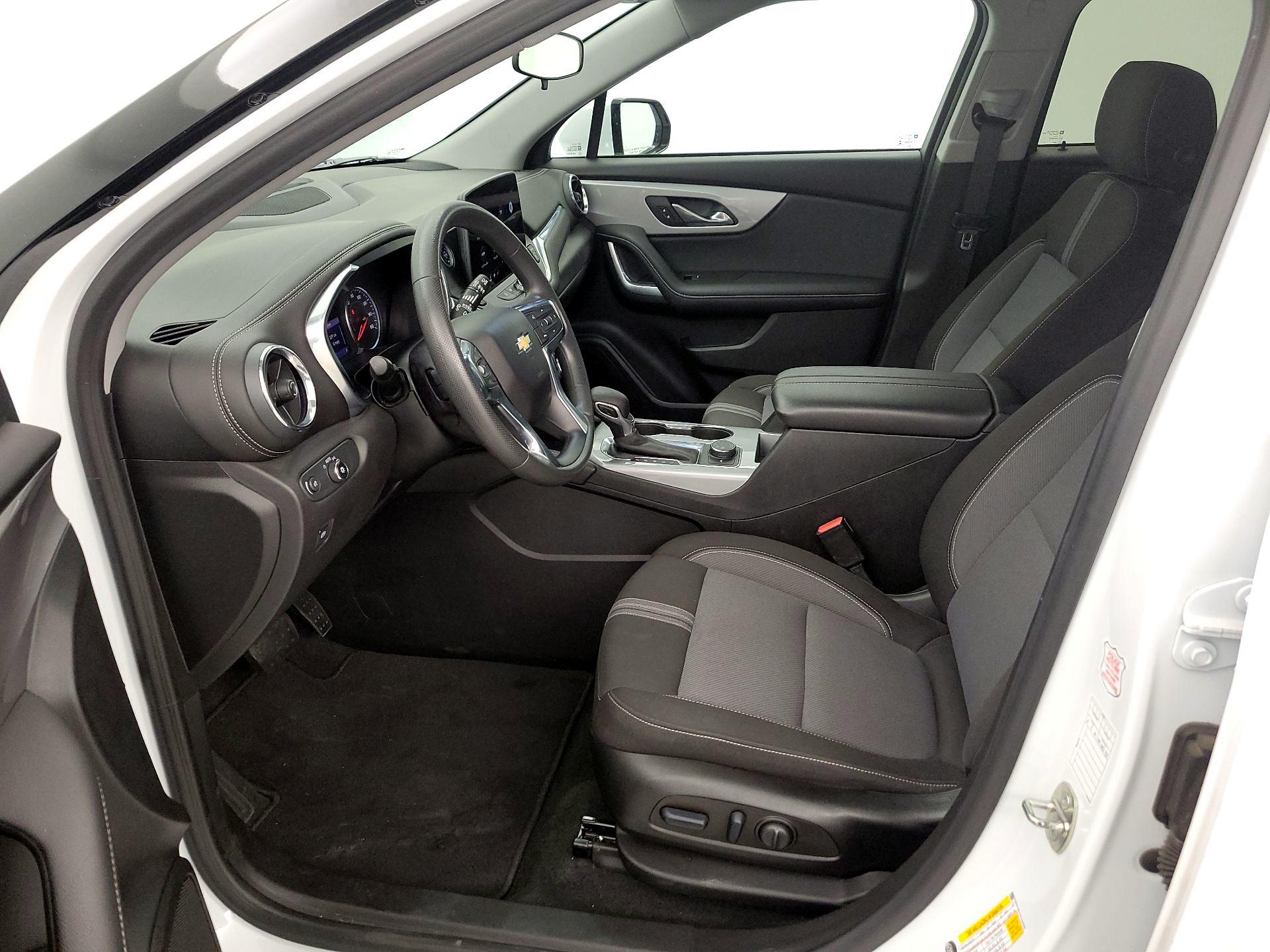 Thumbnail: 2023 Chevrolet Blazer - 11