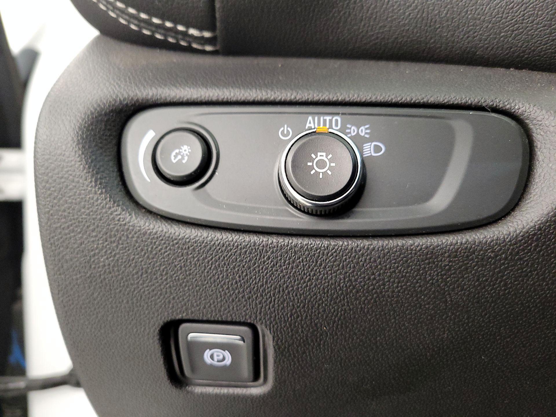 Thumbnail: 2023 Chevrolet Blazer - 13