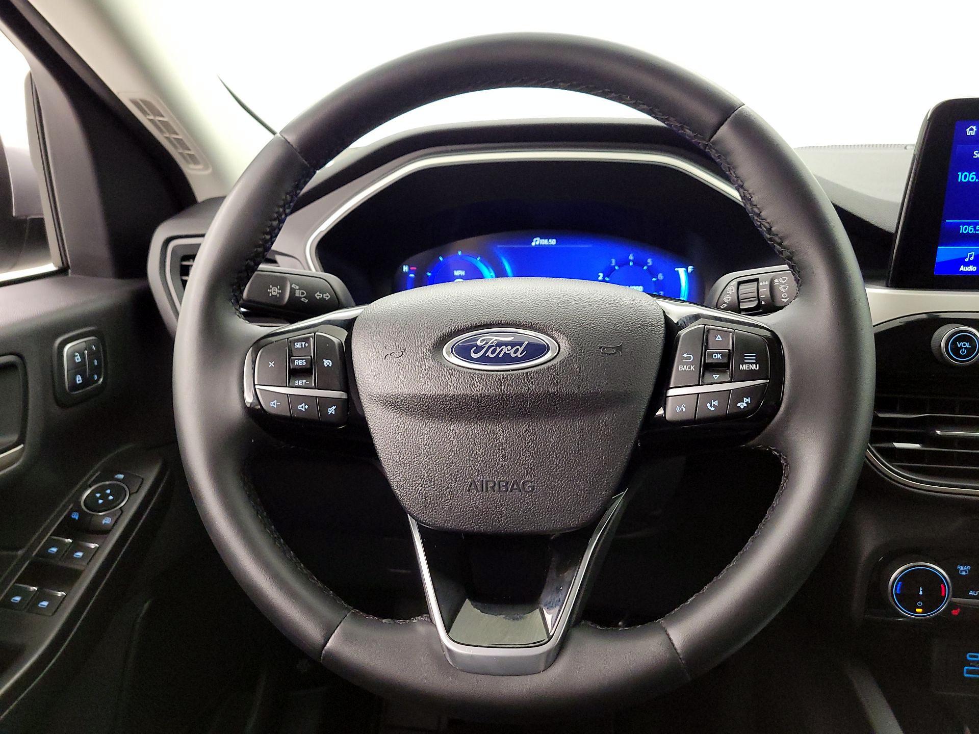 Thumbnail: 2022 Ford Escape - 10