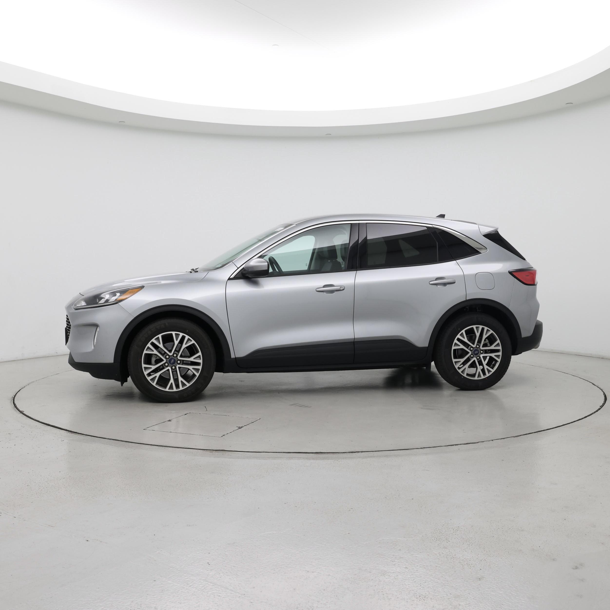 Thumbnail: 2022 Ford Escape - 3