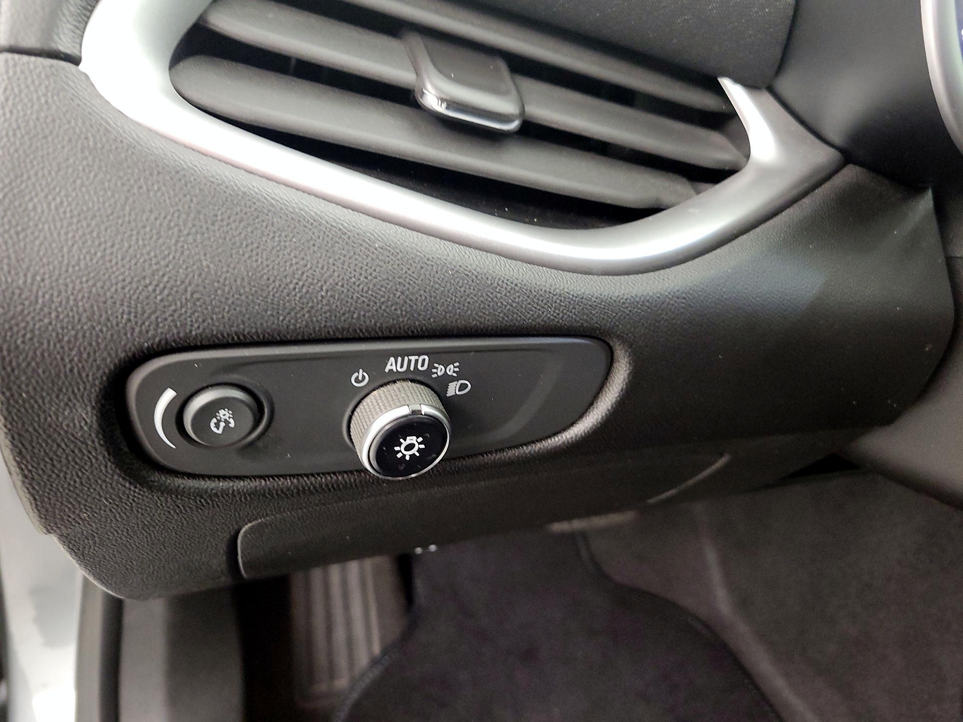 Thumbnail: 2023 Chevrolet Malibu - 13