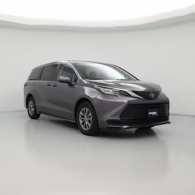 2023 Toyota Sienna LE