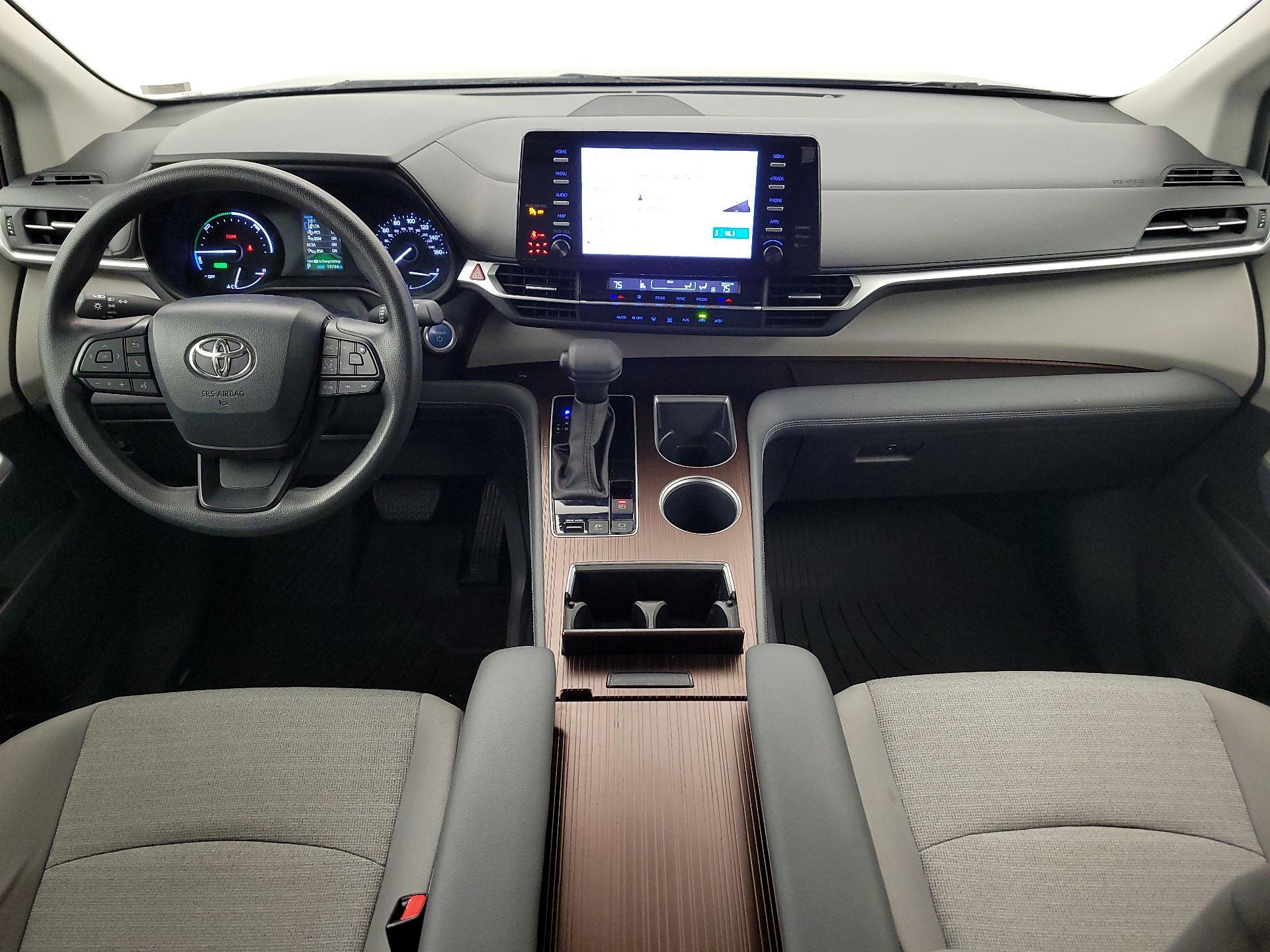 Thumbnail: 2023 Toyota Sienna - 9