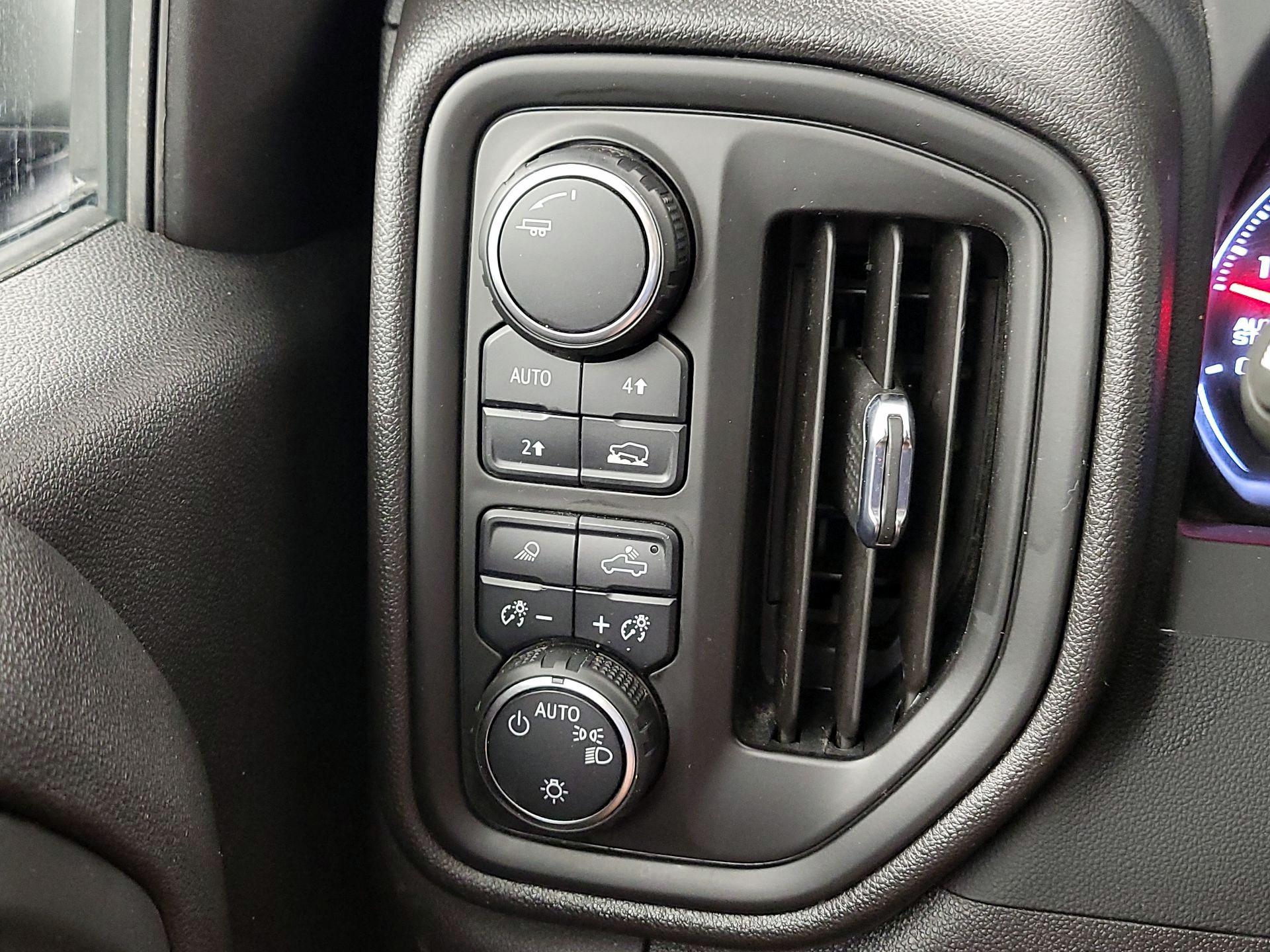 Thumbnail: 2023 Chevrolet Silverado 1500 - 13