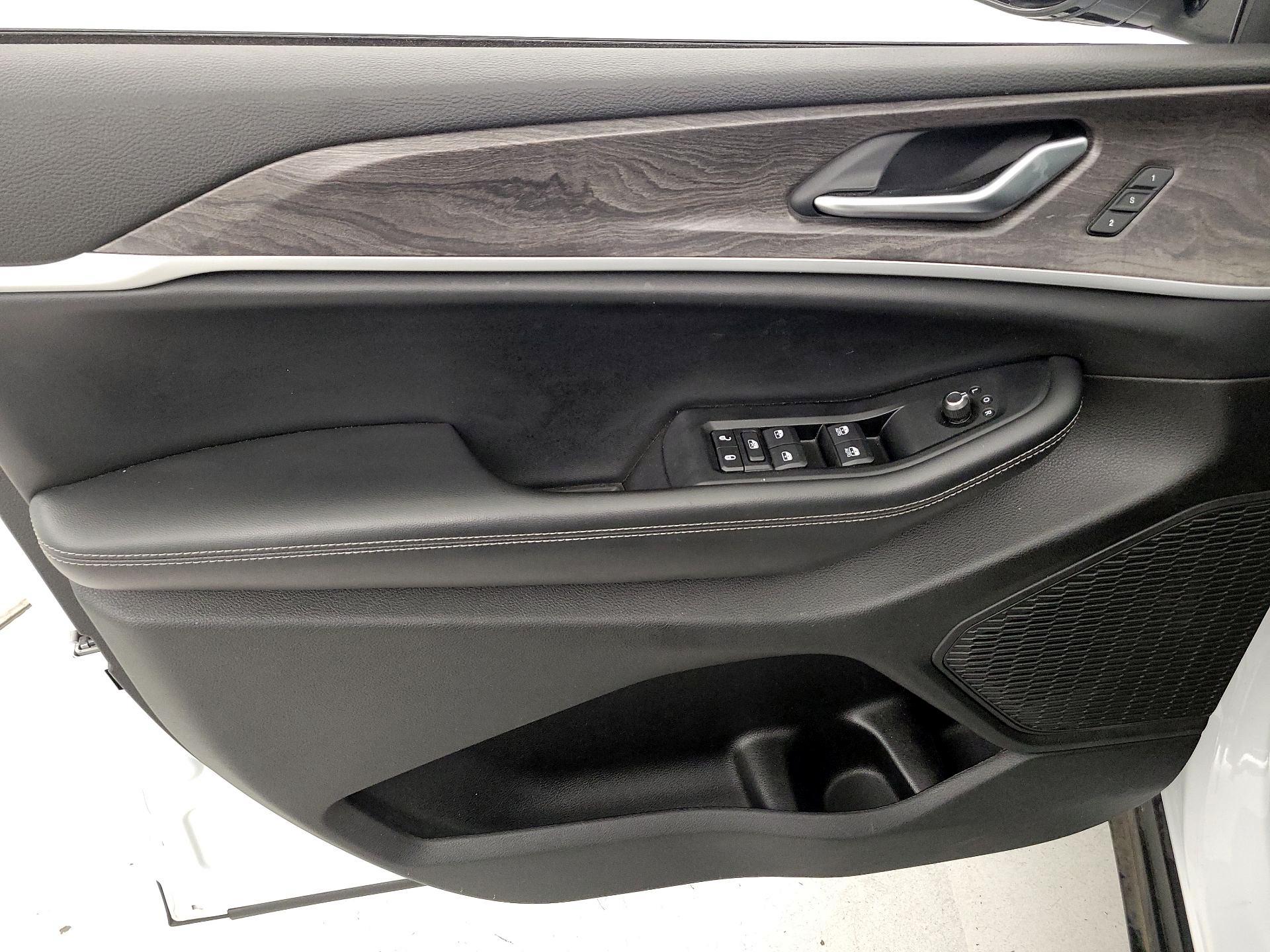 Thumbnail: 2023 Jeep Grand Cherokee L - 12