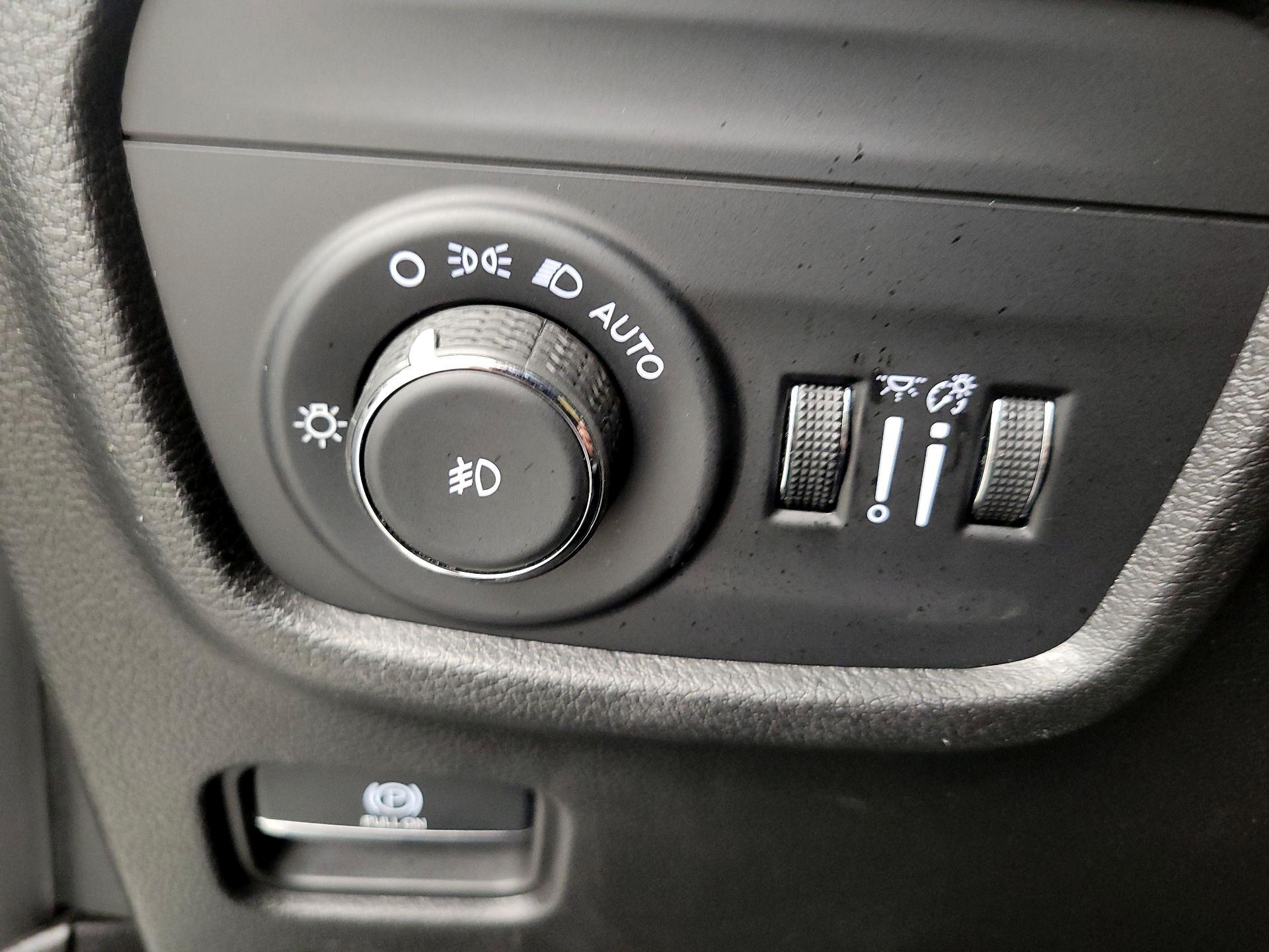 Thumbnail: 2023 Jeep Grand Cherokee L - 13