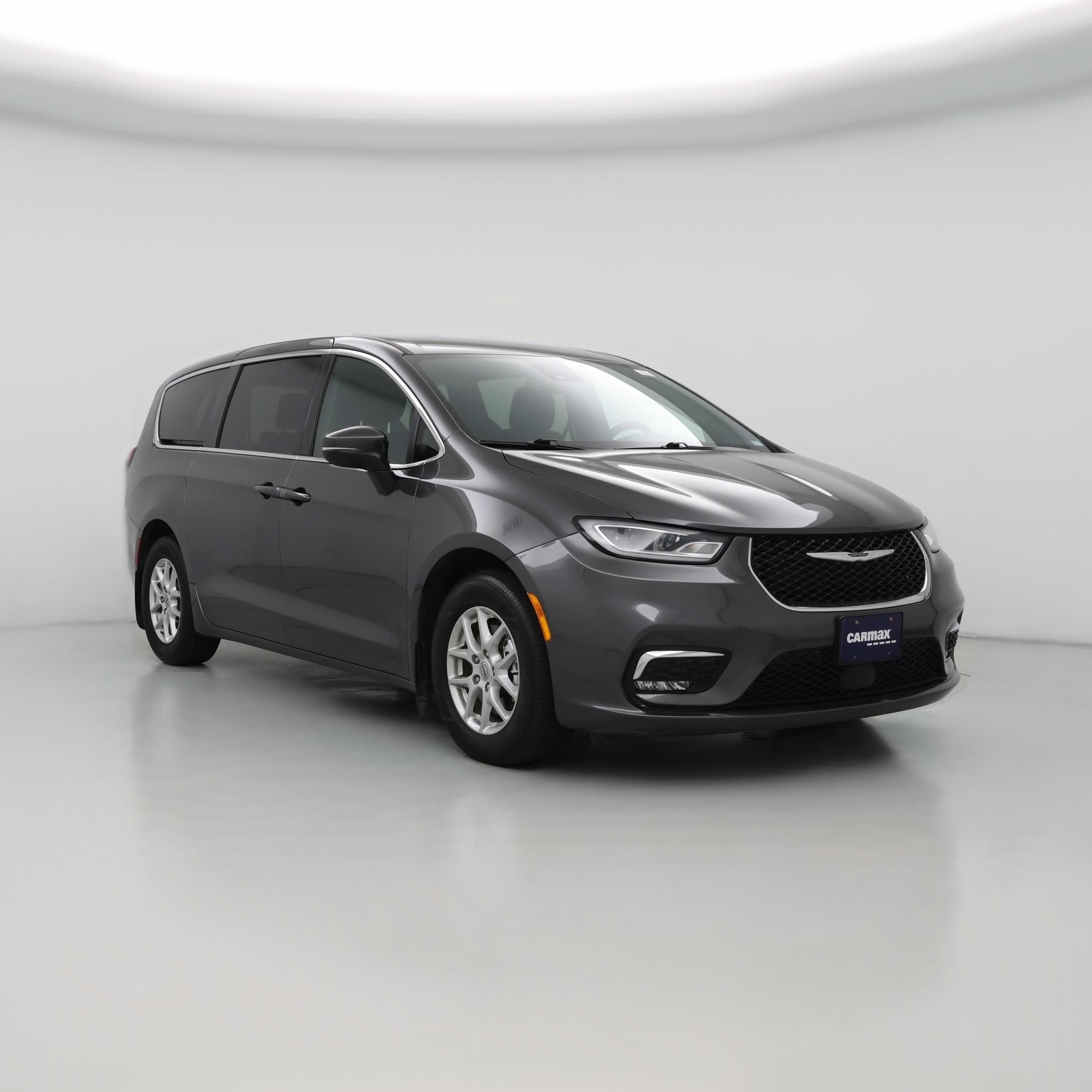 Thumbnail: 2023 Chrysler Pacifica - 1