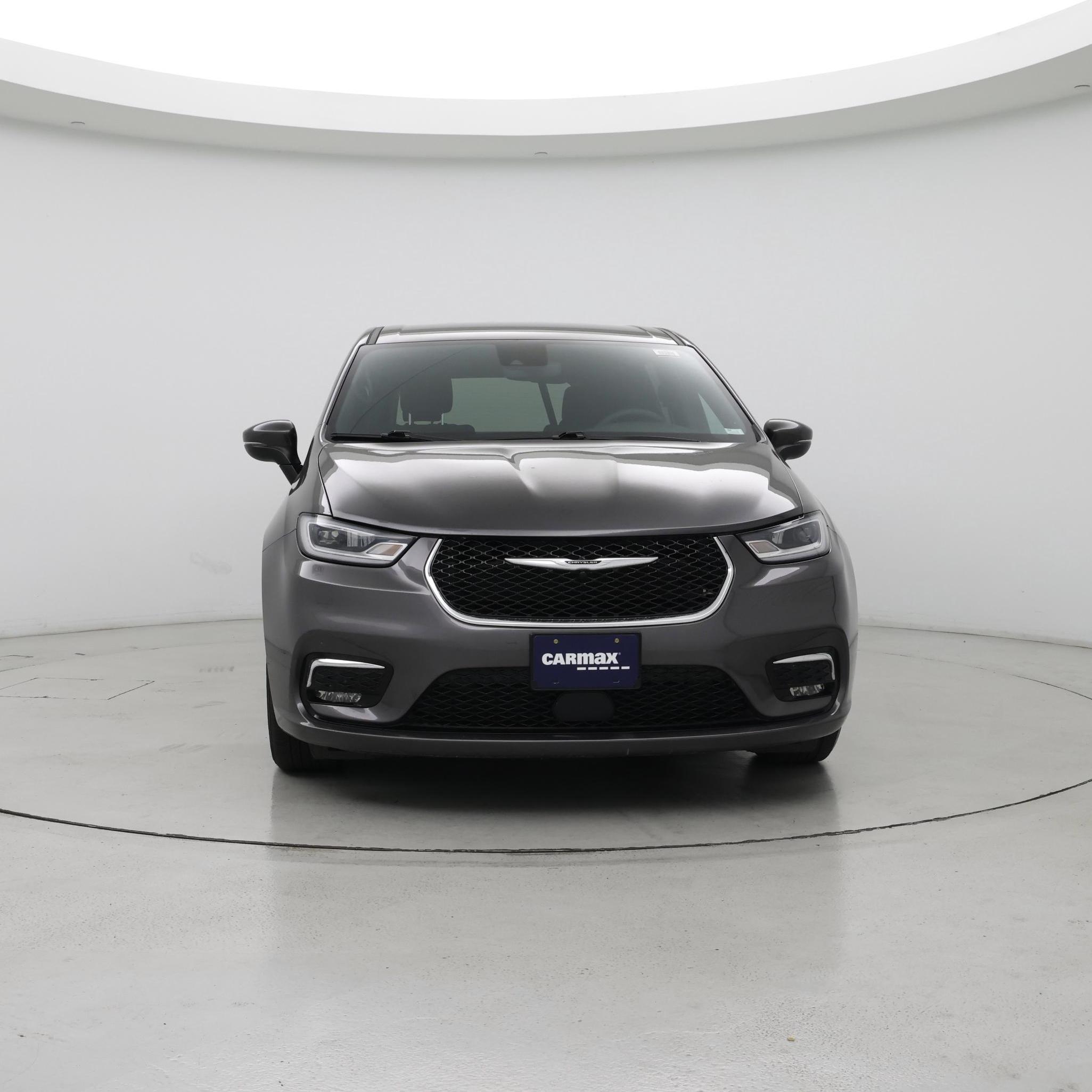 Thumbnail: 2023 Chrysler Pacifica - 5
