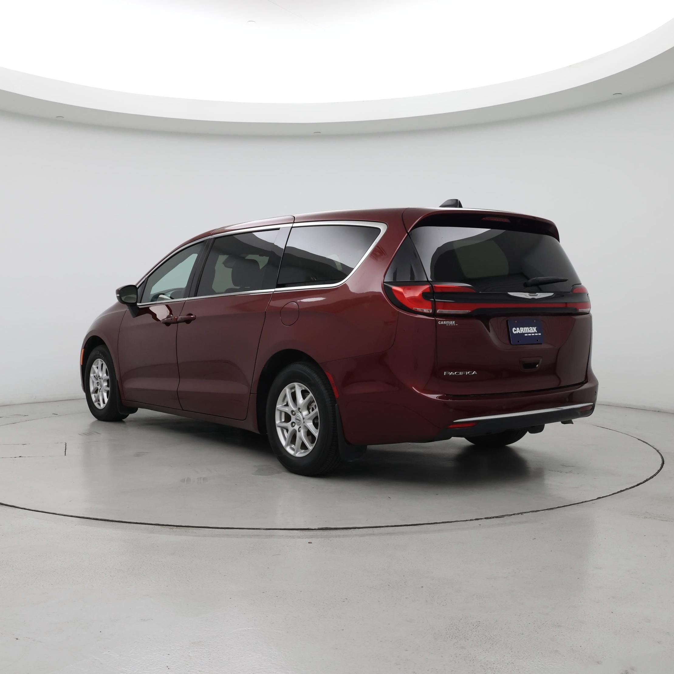 Thumbnail: 2023 Chrysler Pacifica - 2