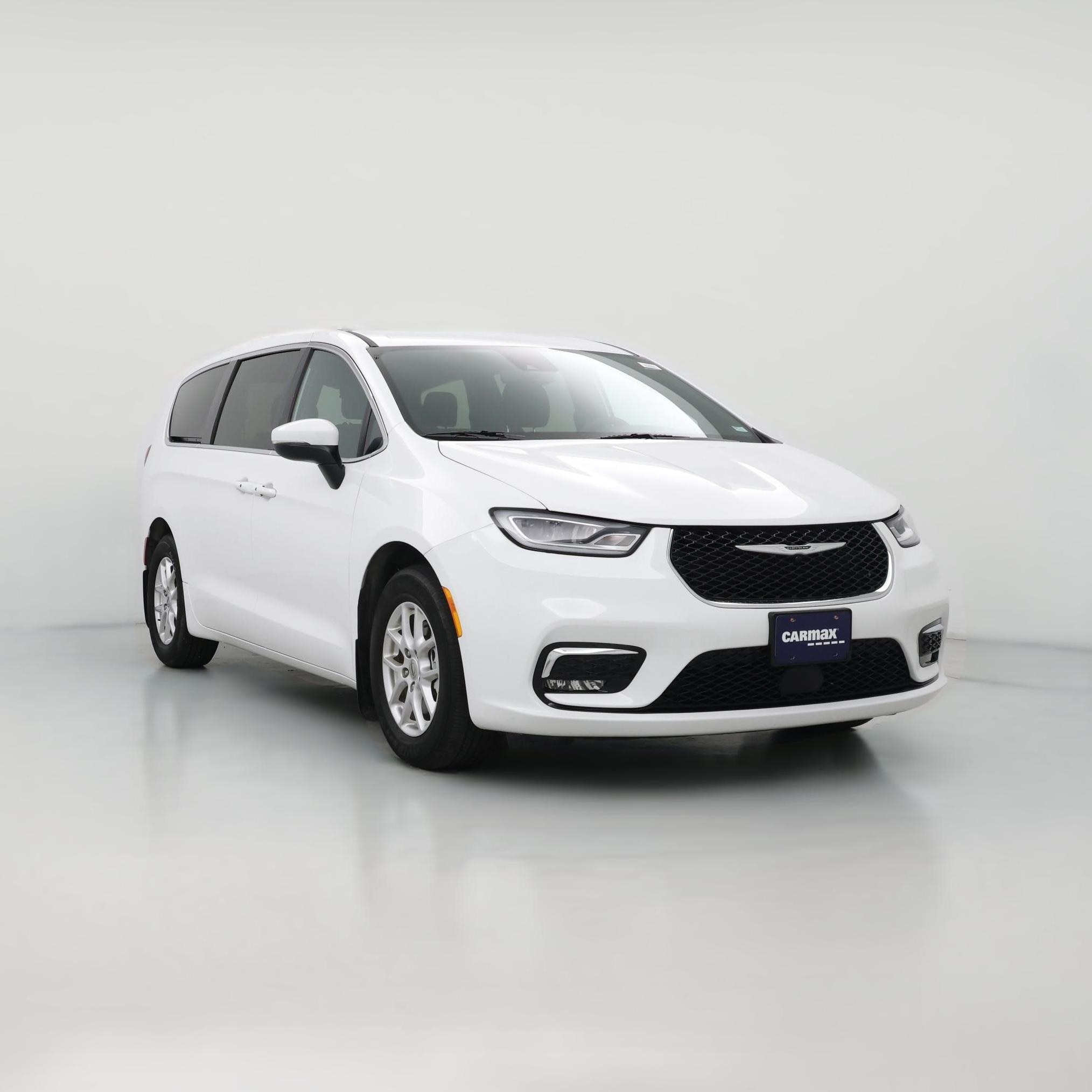Thumbnail: 2023 Chrysler Pacifica - 1