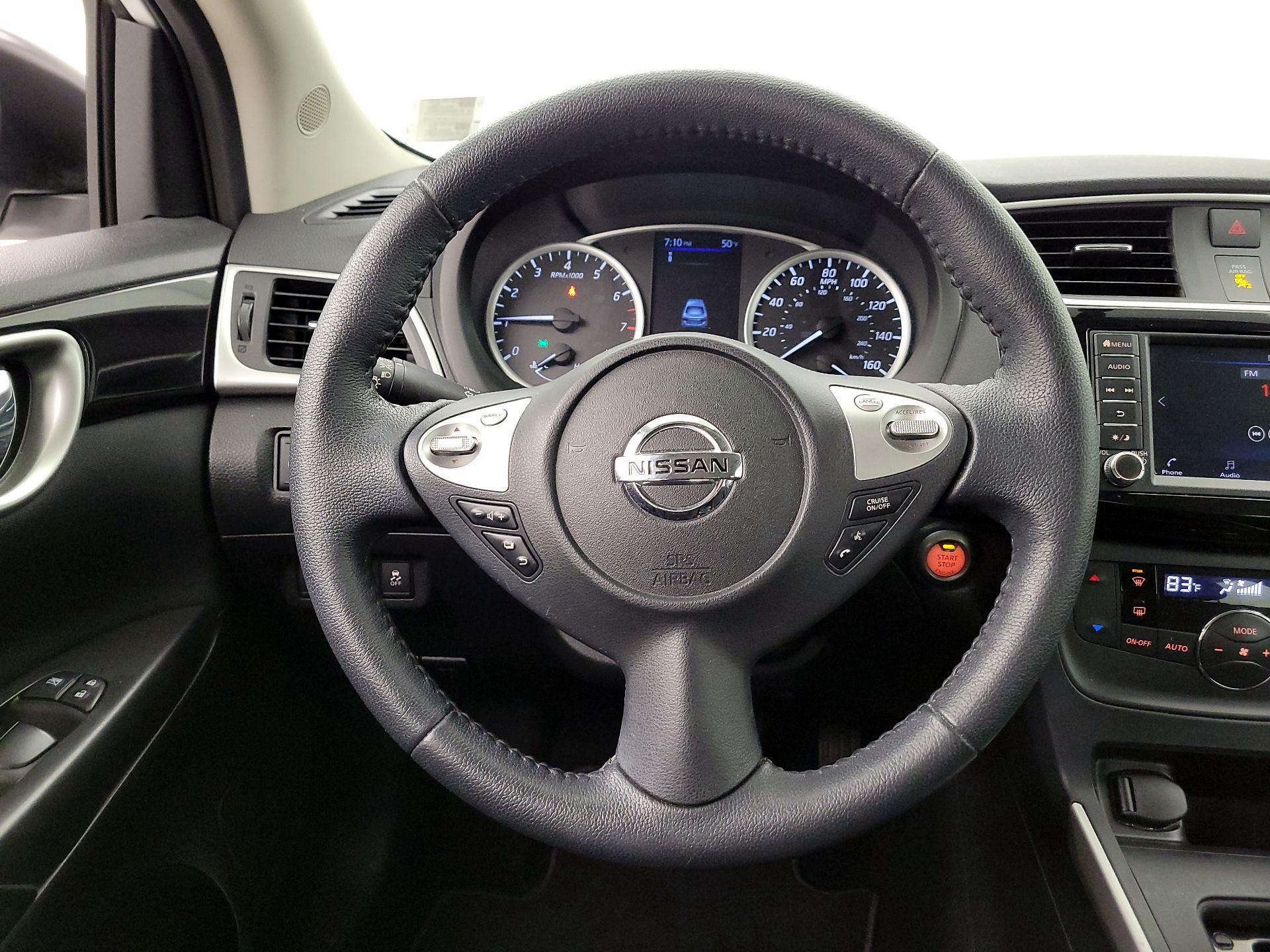 Thumbnail: 2019 Nissan Sentra - 10
