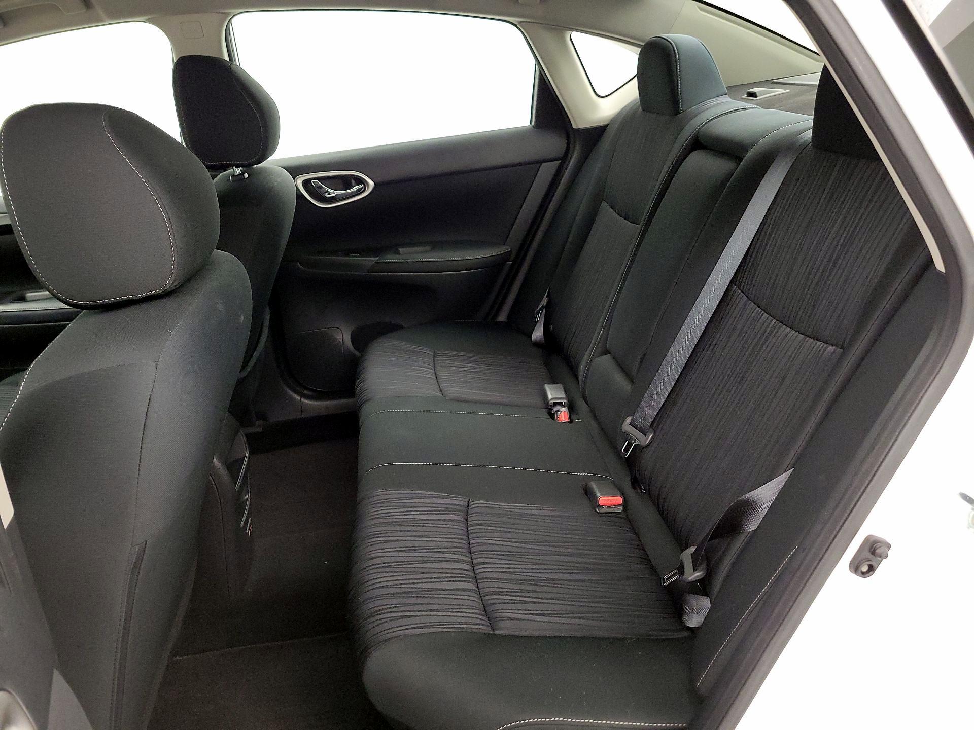 Thumbnail: 2019 Nissan Sentra - 19