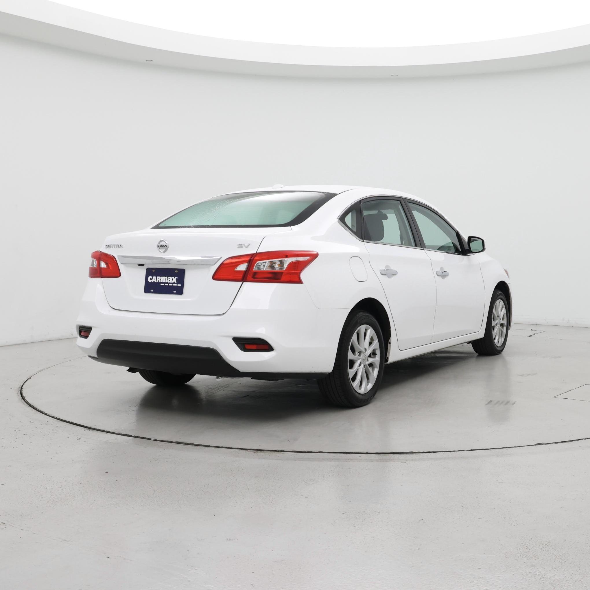 Thumbnail: 2019 Nissan Sentra - 8