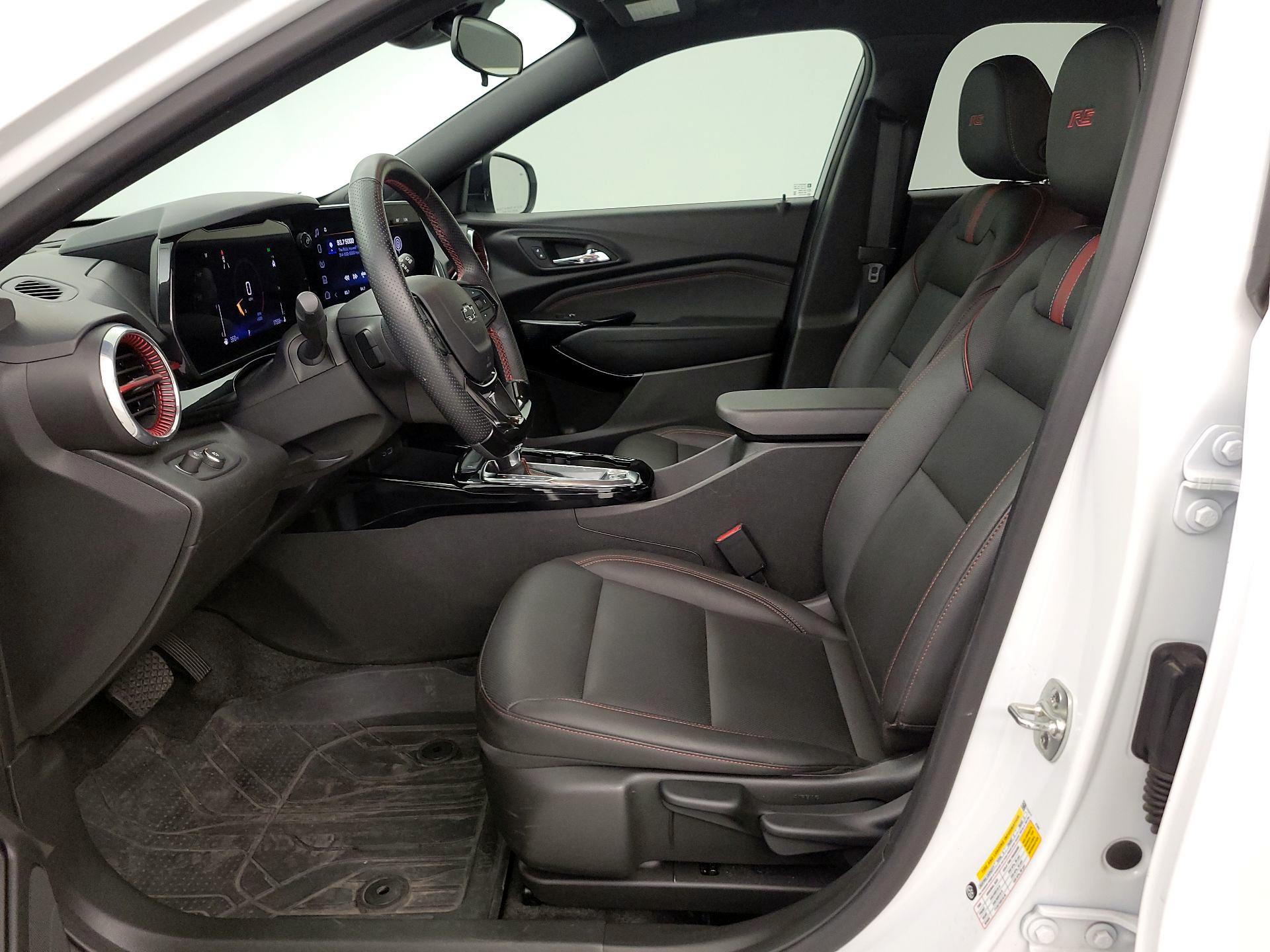 Thumbnail: 2024 Chevrolet Trax - 11