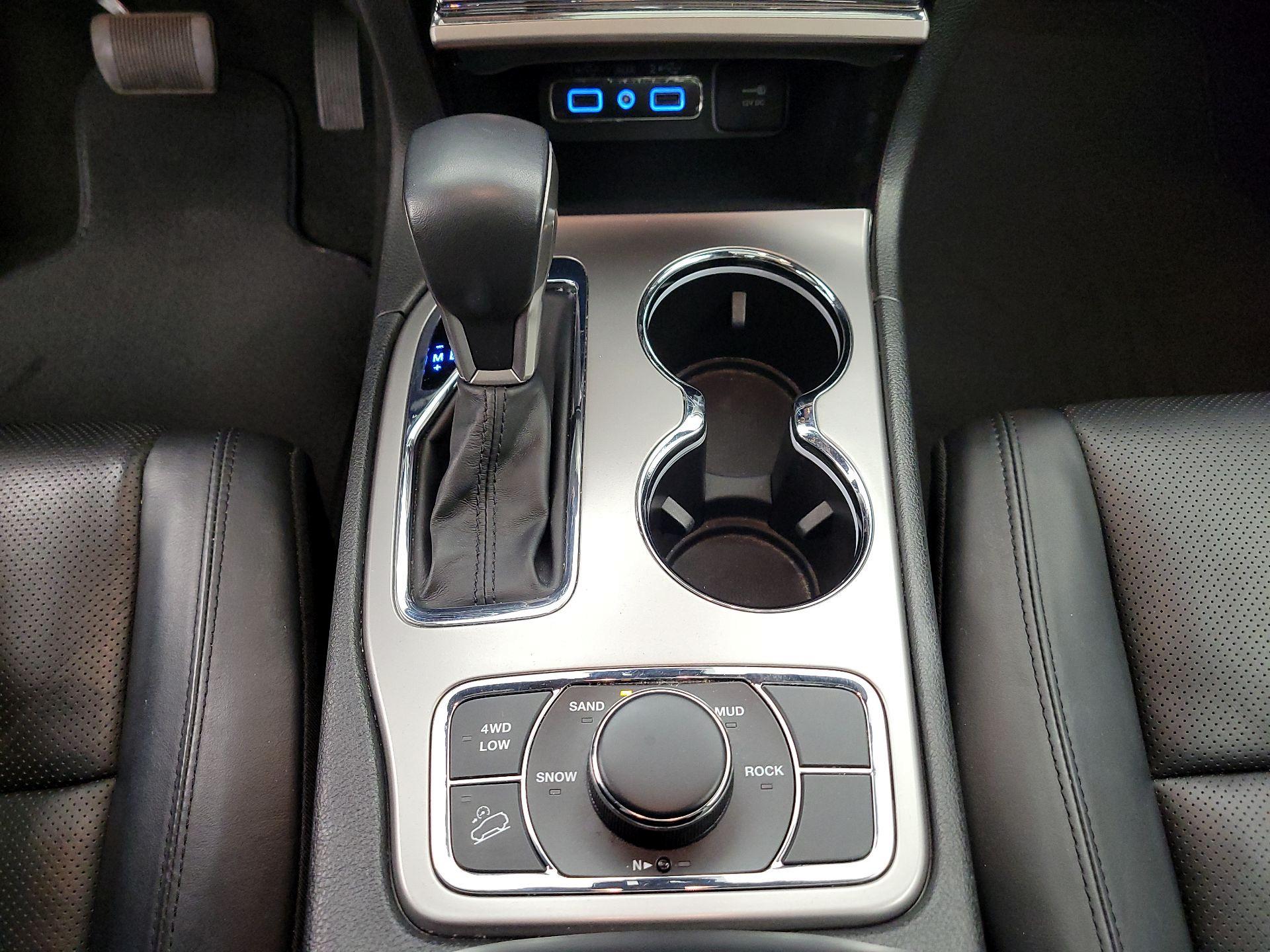 Thumbnail: 2021 Jeep Grand Cherokee - 18