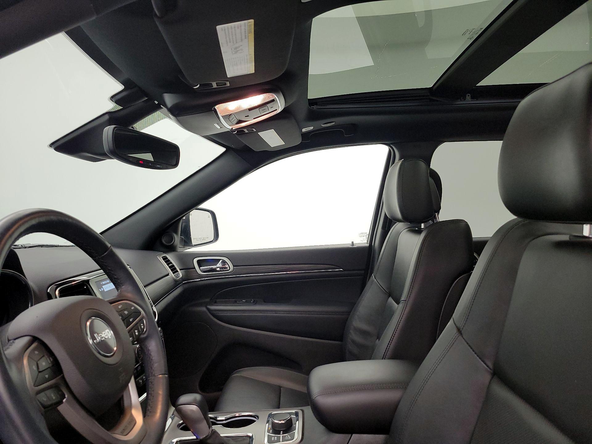 Thumbnail: 2021 Jeep Grand Cherokee - 20