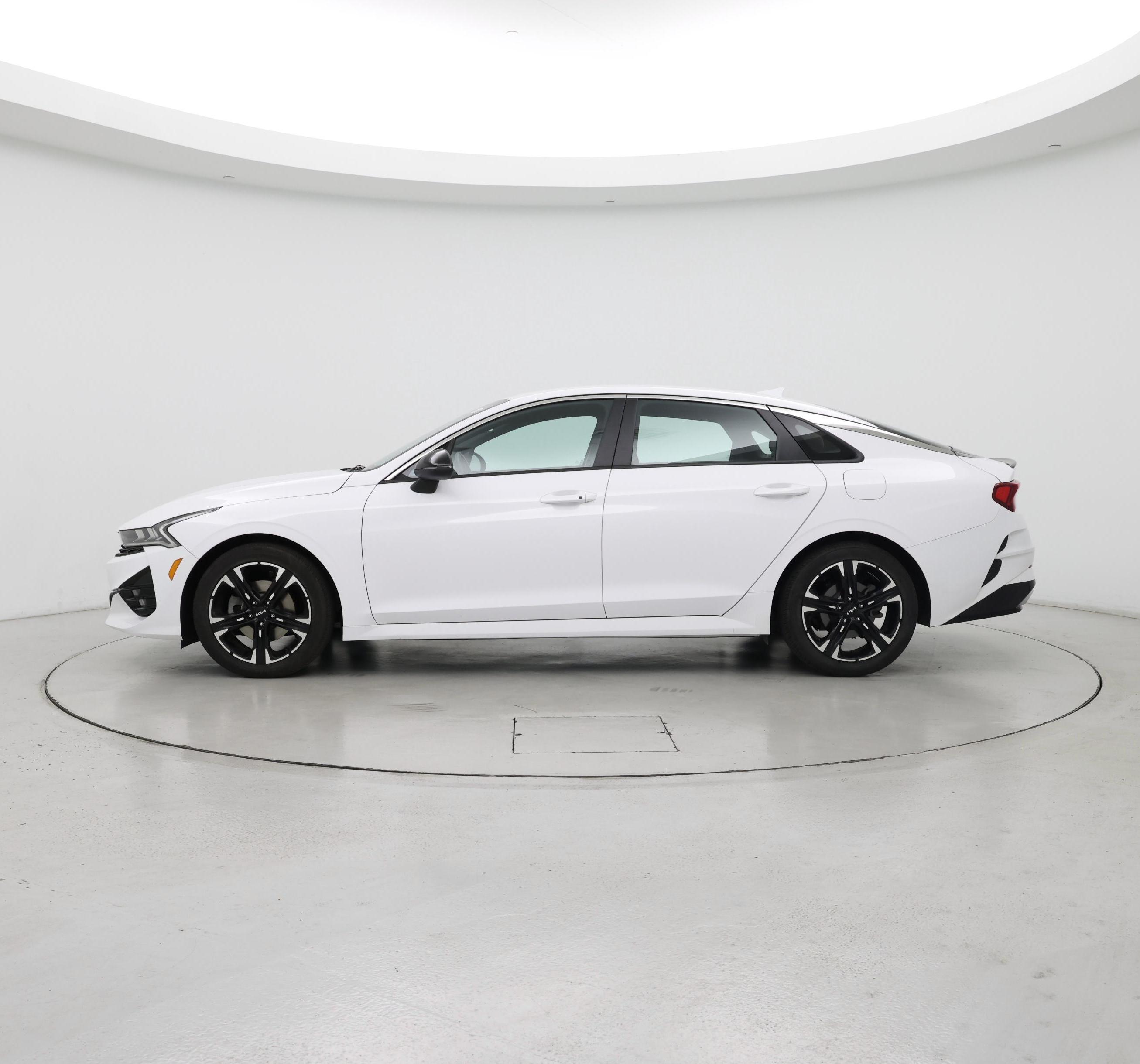 Thumbnail: 2023 Kia K5 - 3