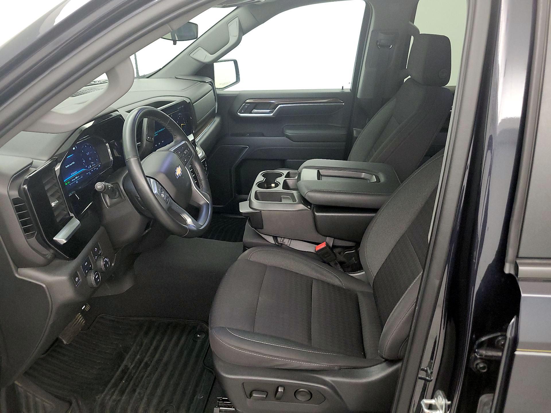 Thumbnail: 2023 Chevrolet Silverado 1500 - 11